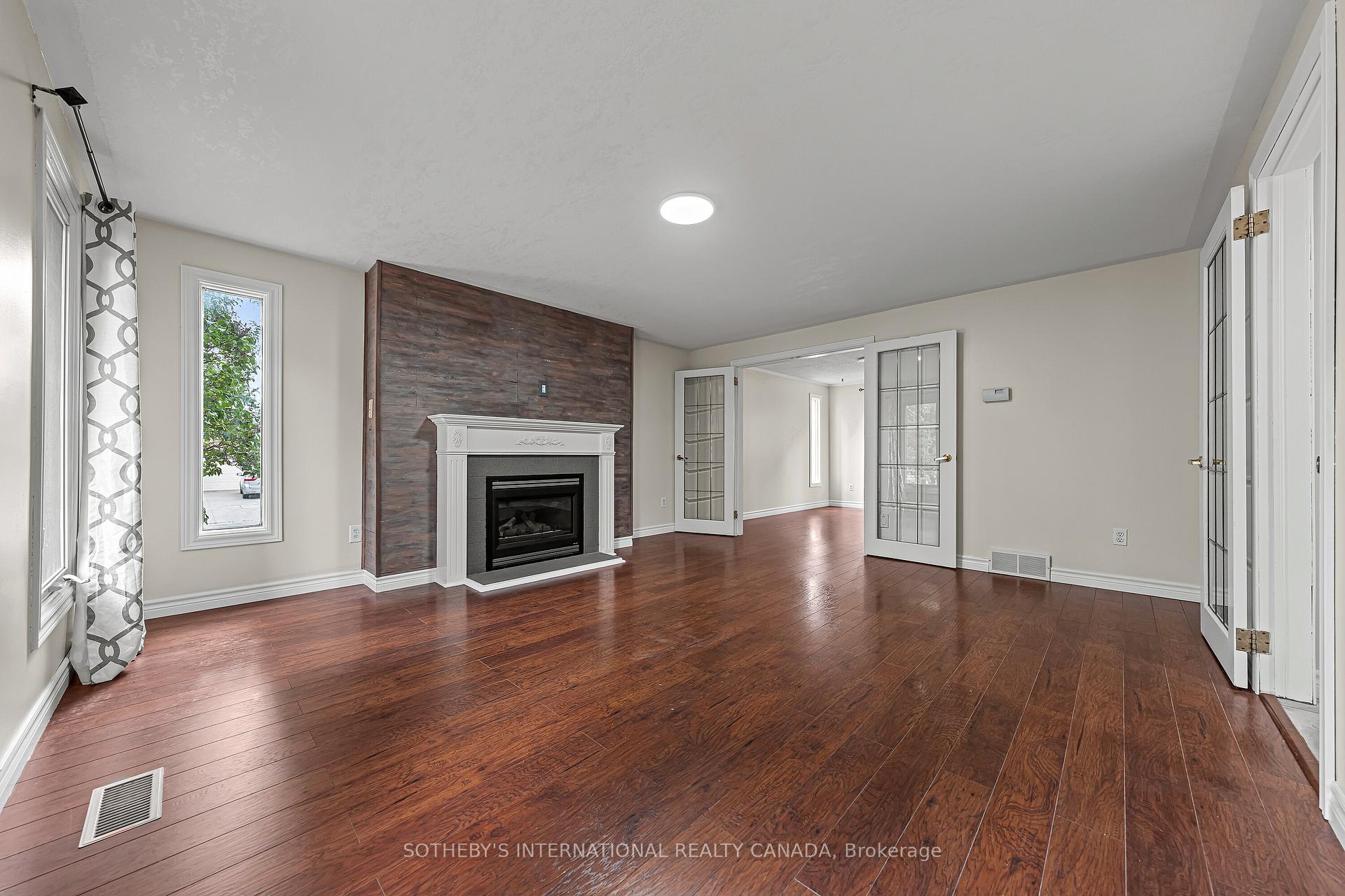 Photo 8 of 154 Covington Crescent, Kitchener — HOMEH