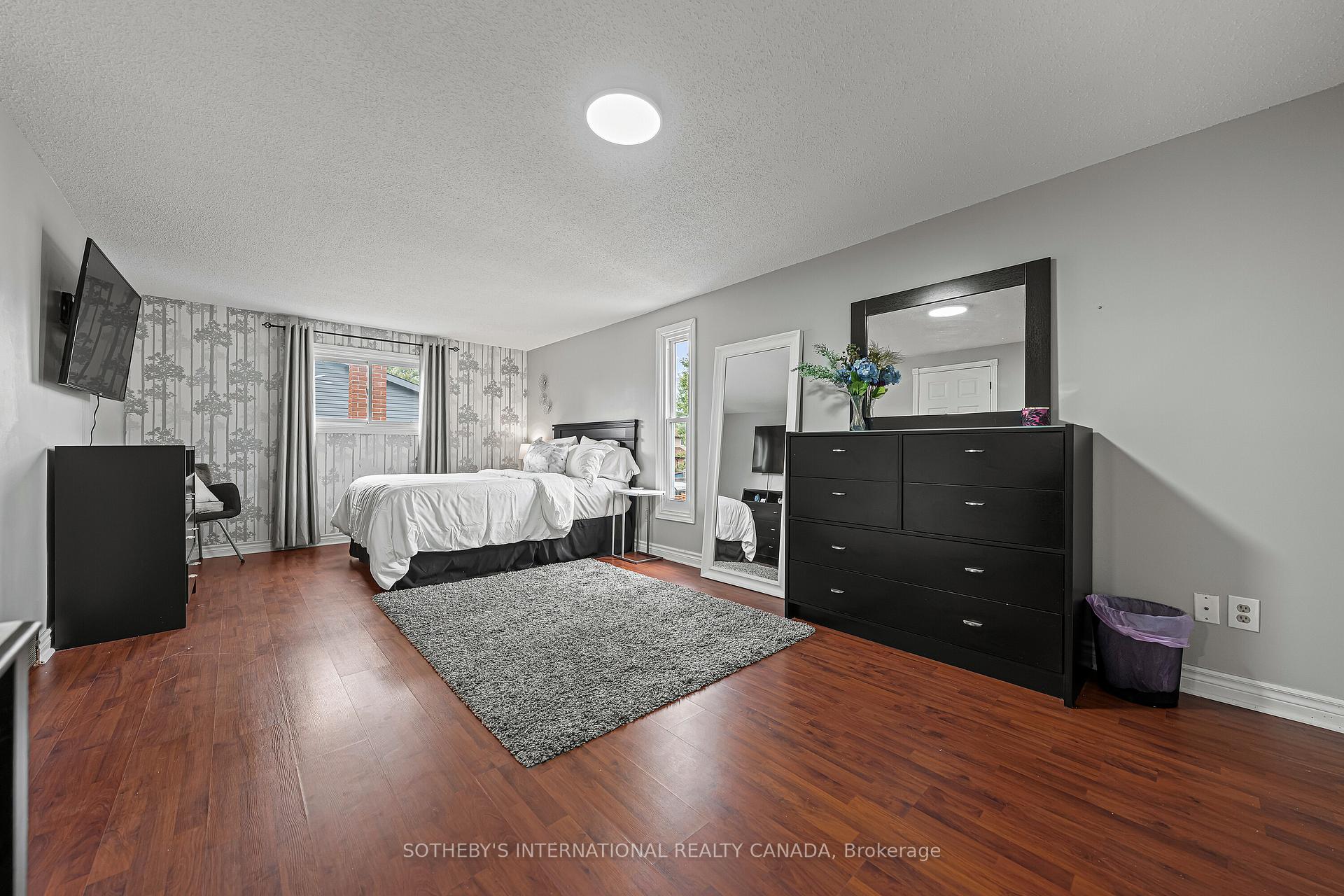 Photo 24 of 154 Covington Crescent, Kitchener — HOMEH