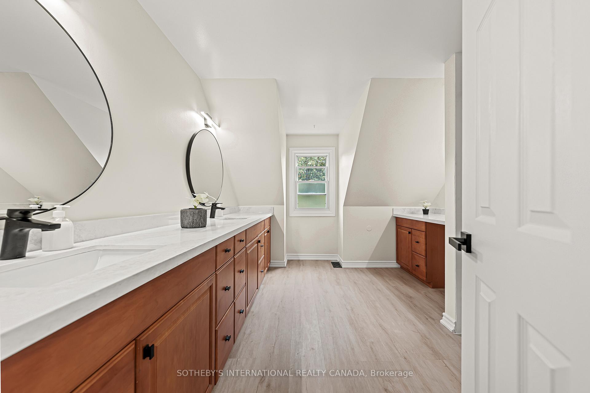 Photo 32 of 154 Covington Crescent, Kitchener — HOMEH
