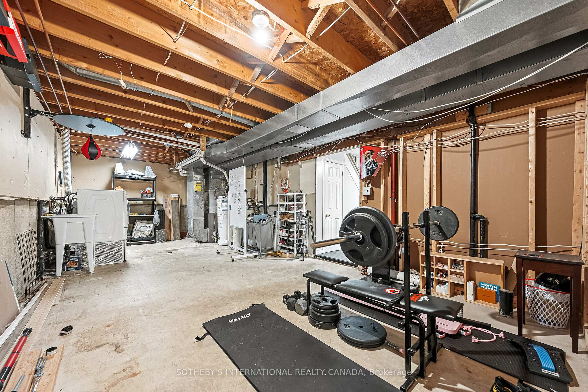 Photo 37 of 154 Covington Crescent, Kitchener — HOMEH