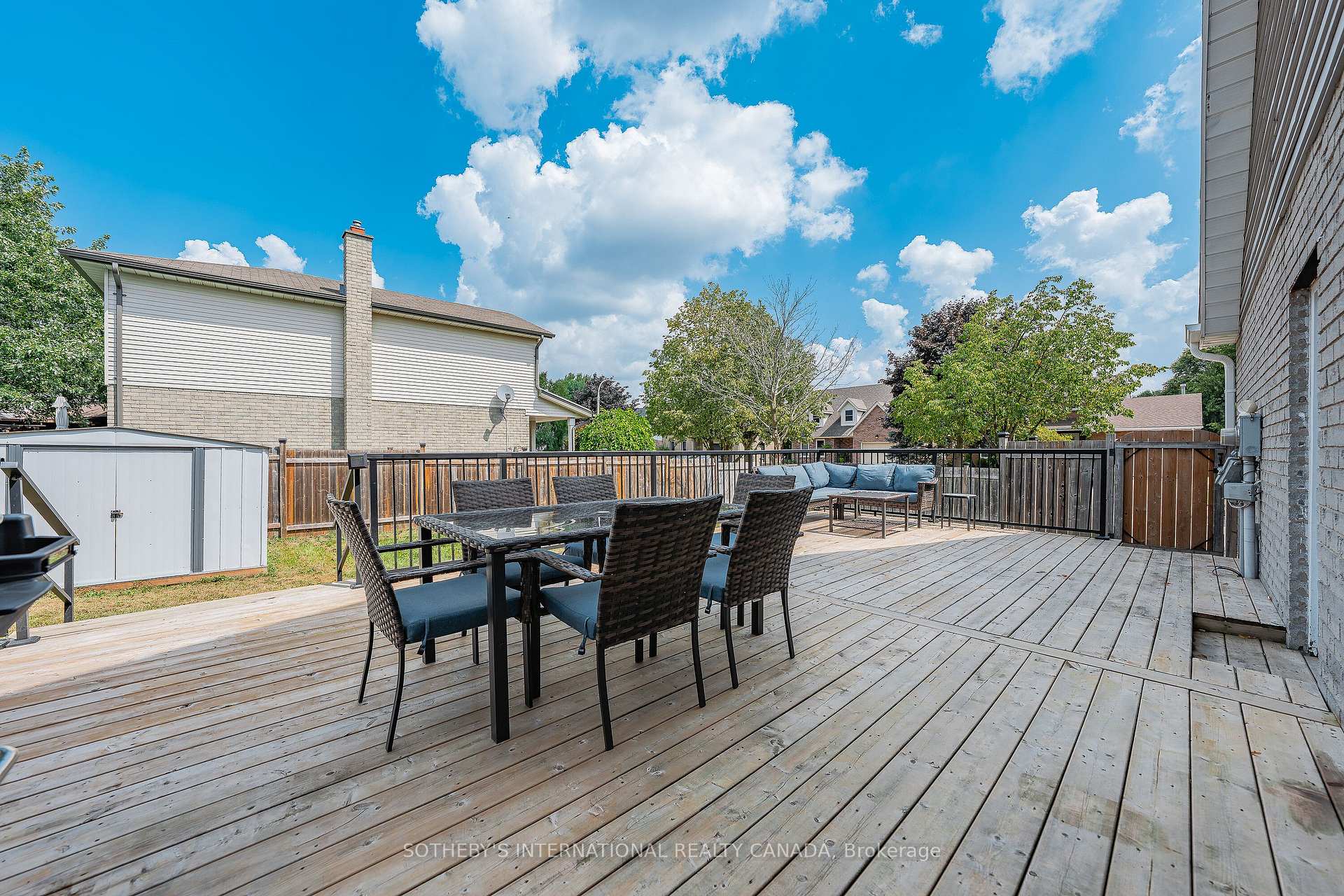 Photo 44 of 154 Covington Crescent, Kitchener — HOMEH