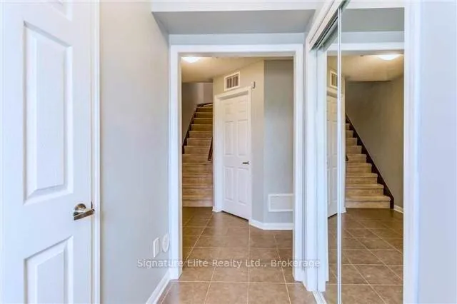 Photo 2 of 117 Baycliffe Crescent, Brampton, Northwest Brampton — HOMEH