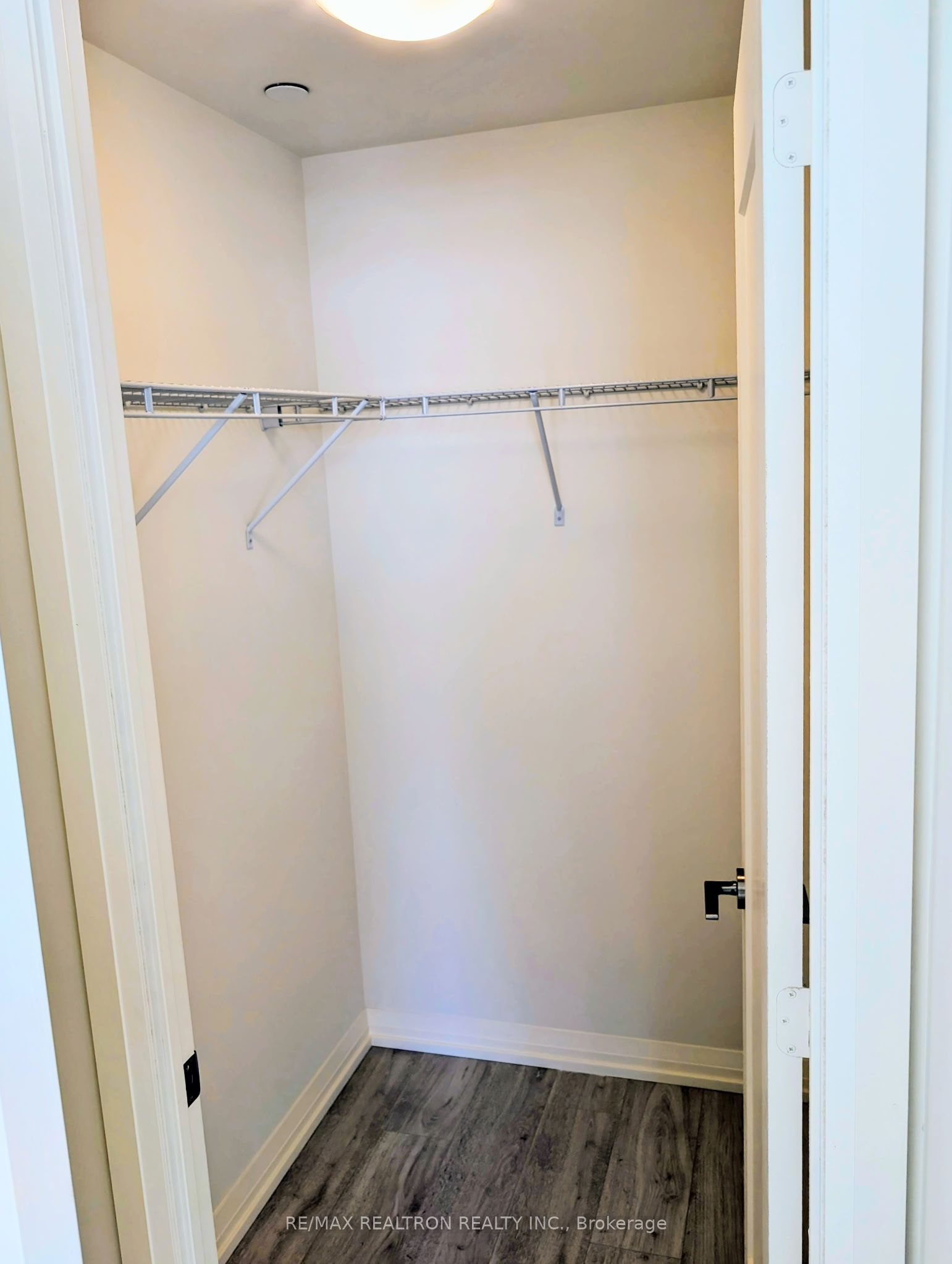 Photo 3 of Unit 1002, 27 Korda Gate, Vaughan, Vellore Village — HOMEH