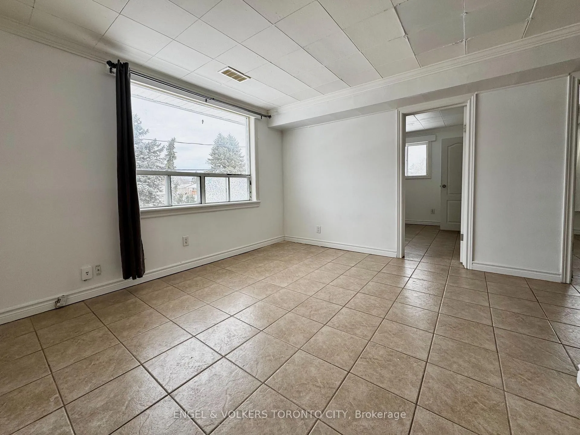 Photo 1 of Unit 2, 41 Essa Road S, New Tecumseth, Alliston — HOMEH