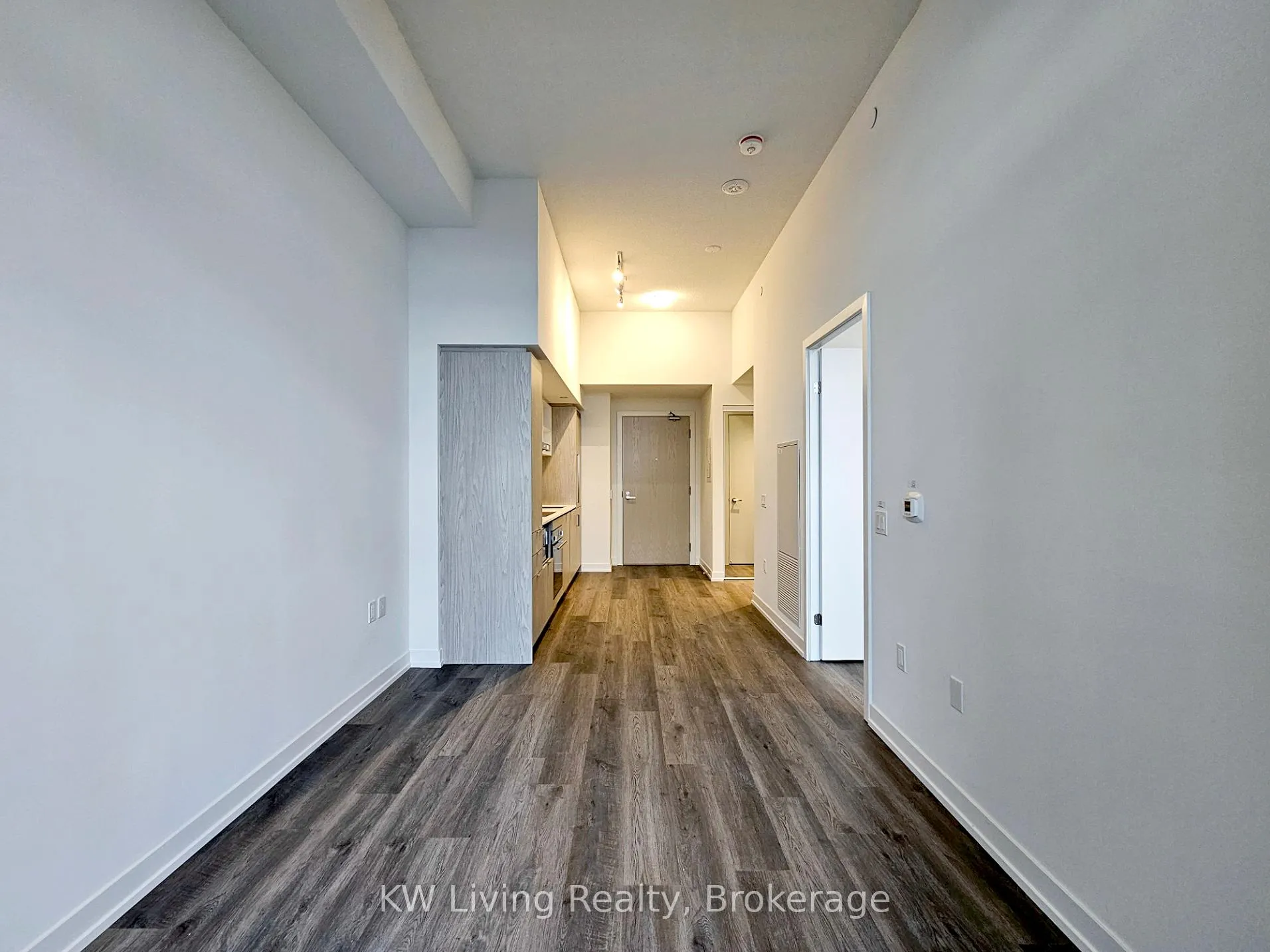 Photo 4 of Unit 5006, 55 Cooper Street, Toronto, Waterfront Communities — HOMEH