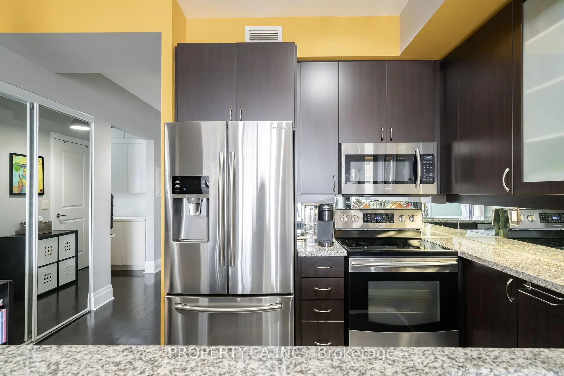 Photo 11 of Unit 309, 21 Upper Duke Crescent, Markham, Unionville — HOMEH