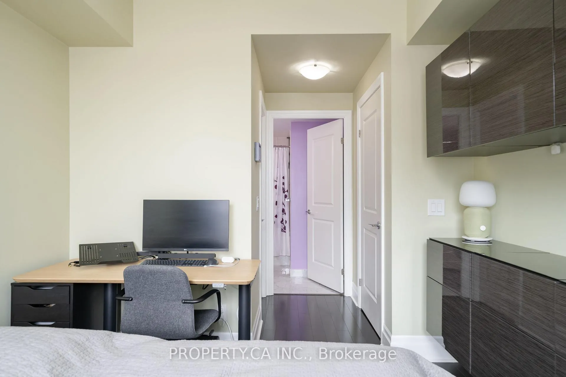 Photo 15 of Unit 309, 21 Upper Duke Crescent, Markham, Unionville — HOMEH