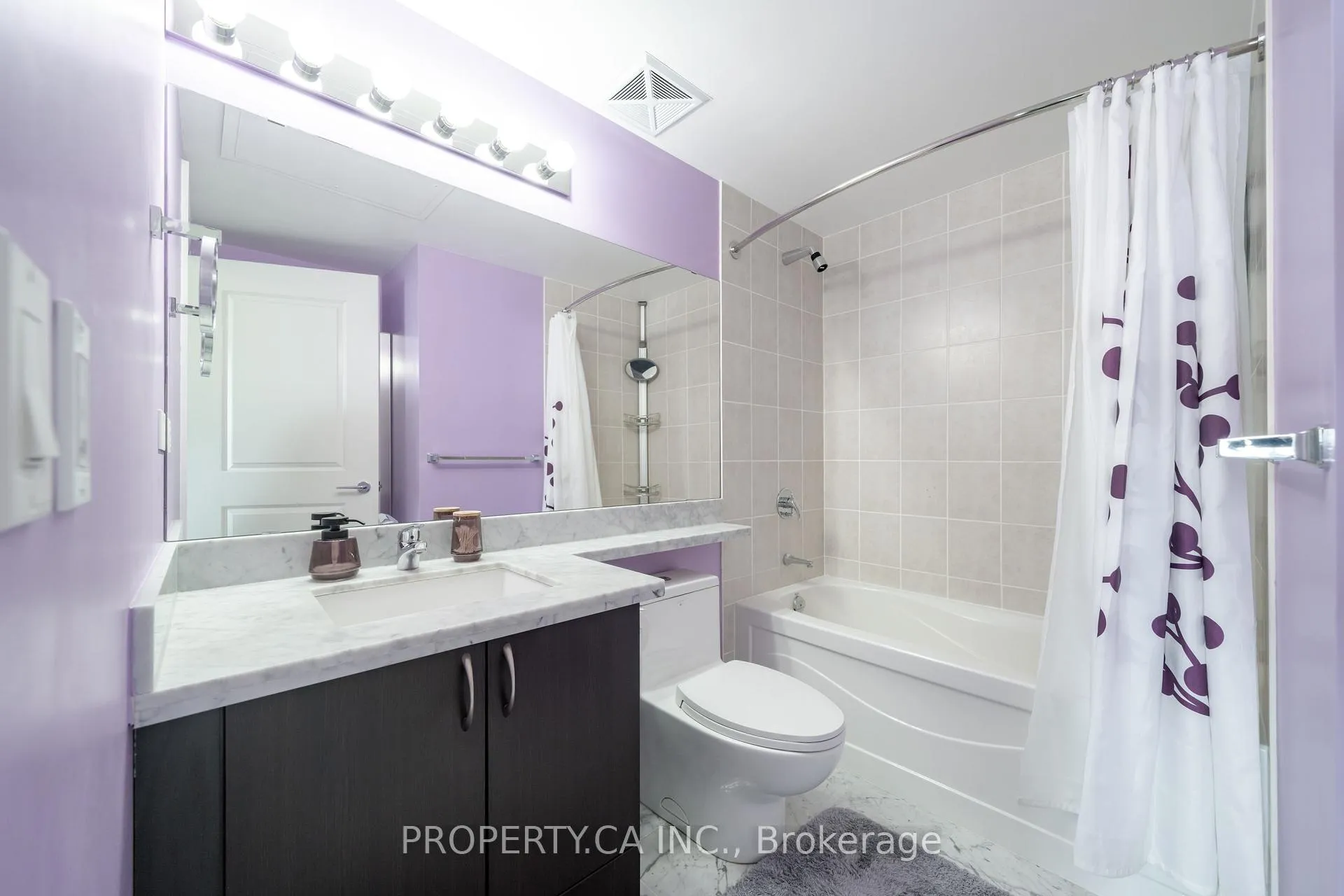 Photo 16 of Unit 309, 21 Upper Duke Crescent, Markham, Unionville — HOMEH