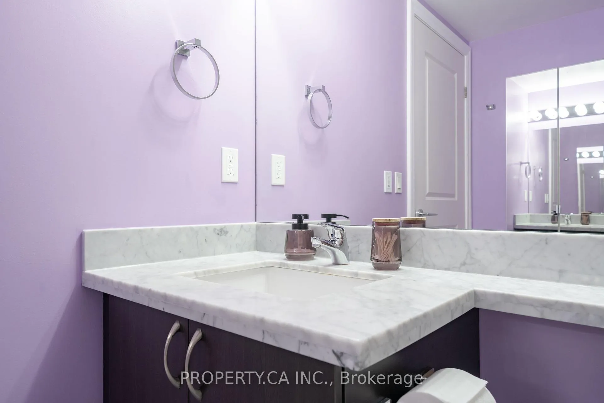 Photo 18 of Unit 309, 21 Upper Duke Crescent, Markham, Unionville — HOMEH