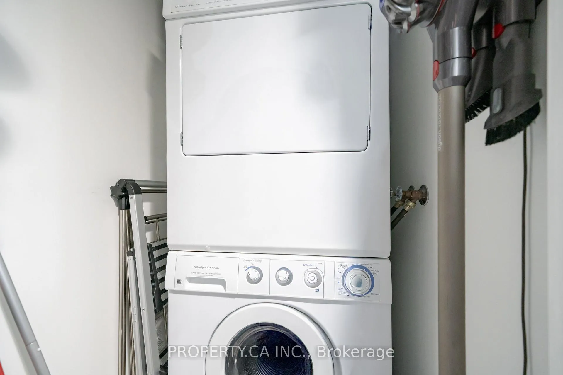 Photo 24 of Unit 309, 21 Upper Duke Crescent, Markham, Unionville — HOMEH