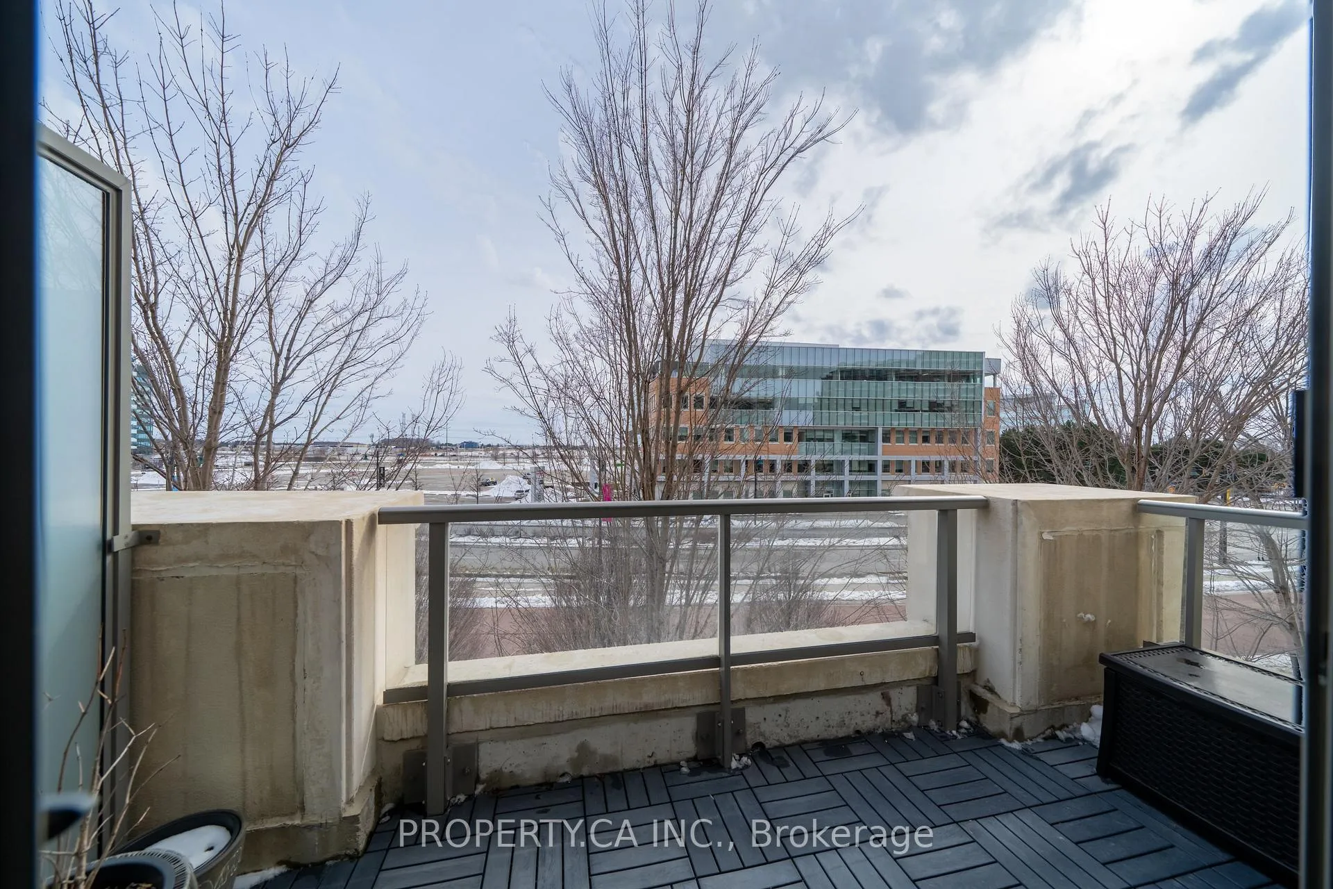 Photo 25 of Unit 309, 21 Upper Duke Crescent, Markham, Unionville — HOMEH