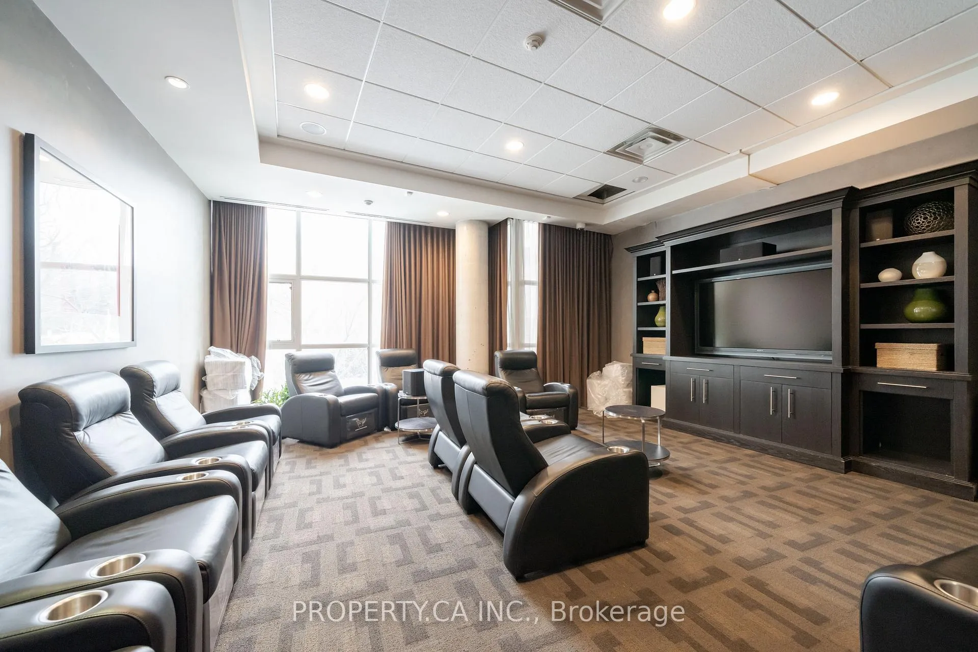 Photo 35 of Unit 309, 21 Upper Duke Crescent, Markham, Unionville — HOMEH