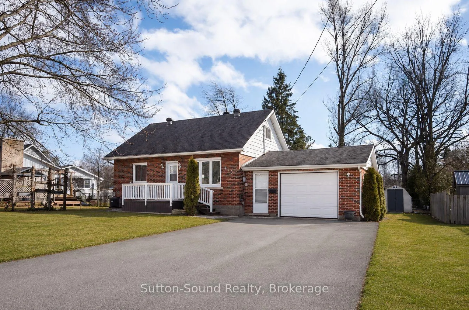 Front of 755 17th Street E