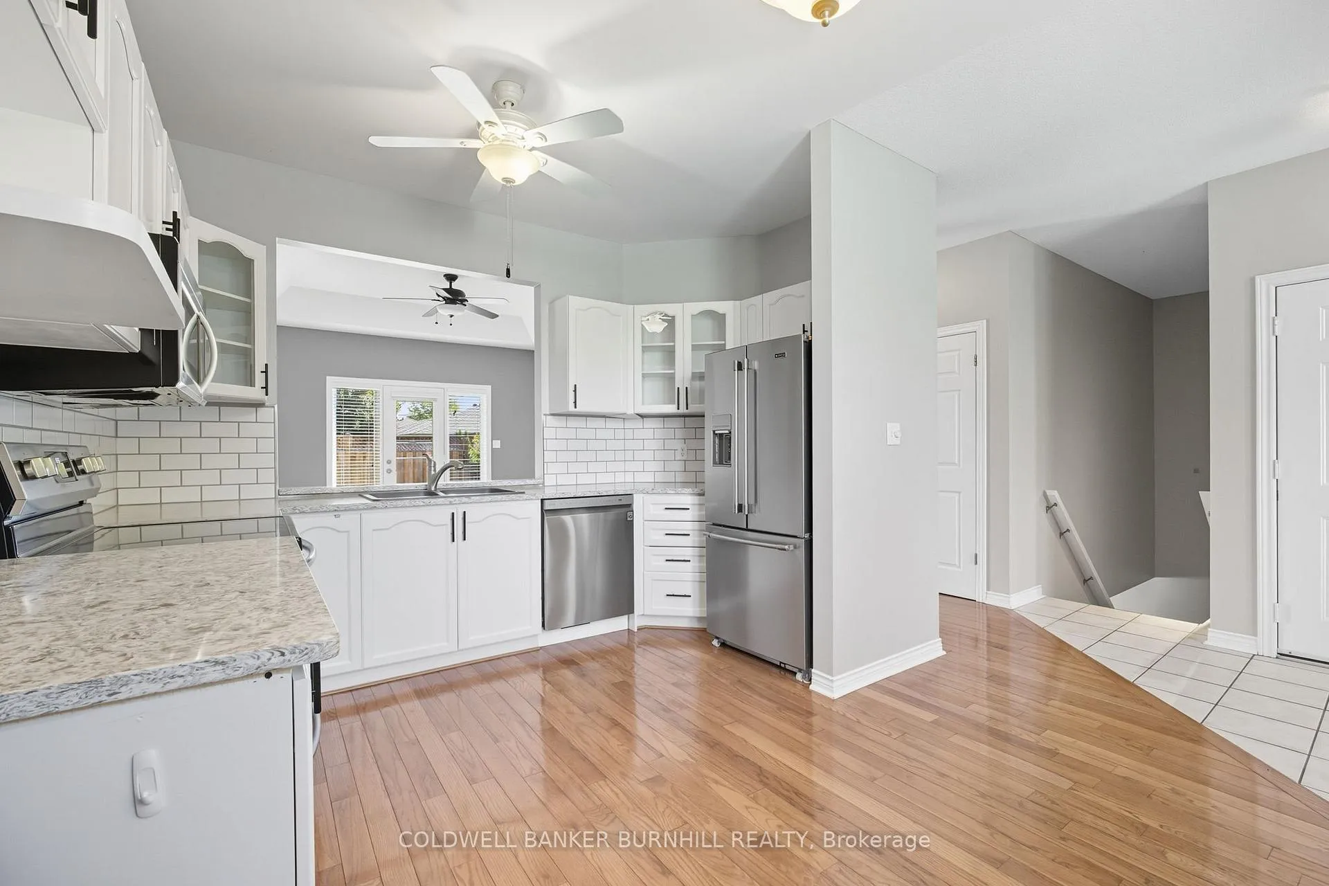 Photo 11 of 39 Twentyplace Boulevard, Hamilton, Twenty Place — HOMEH