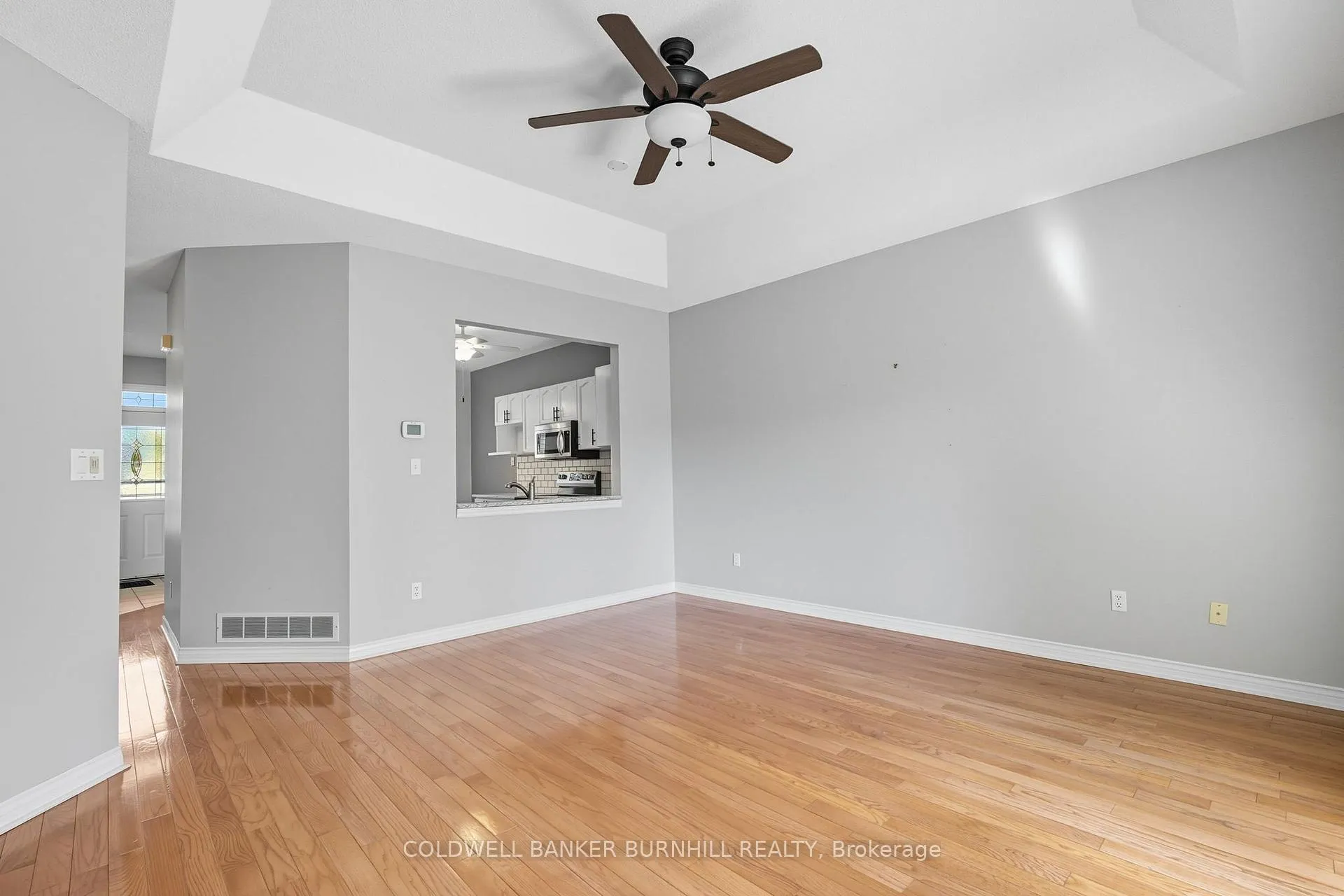 Photo 18 of 39 Twentyplace Boulevard, Hamilton, Twenty Place — HOMEH