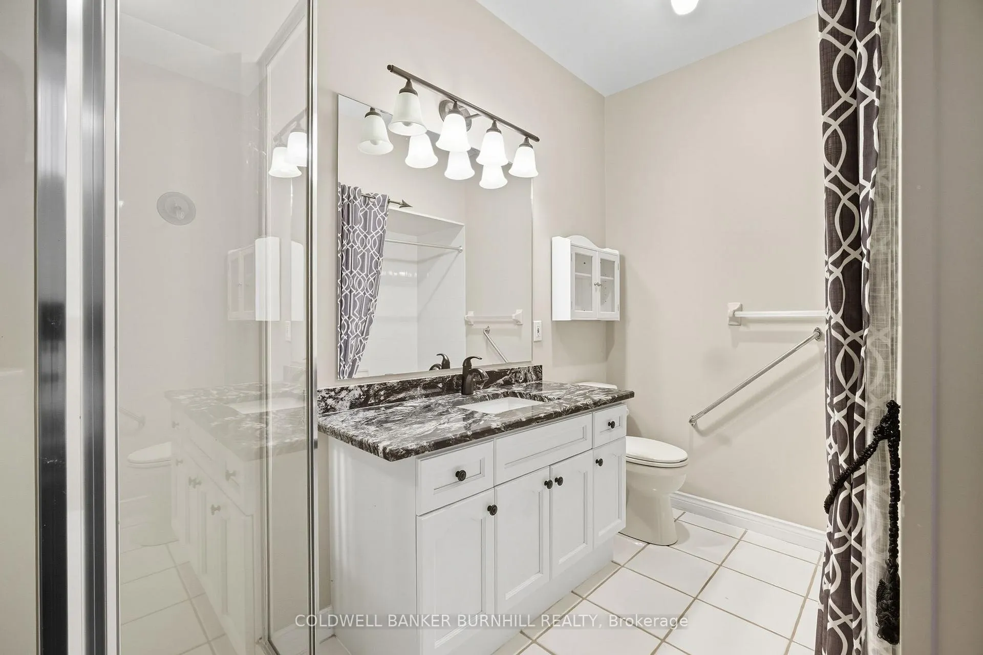 Photo 21 of 39 Twentyplace Boulevard, Hamilton, Twenty Place — HOMEH
