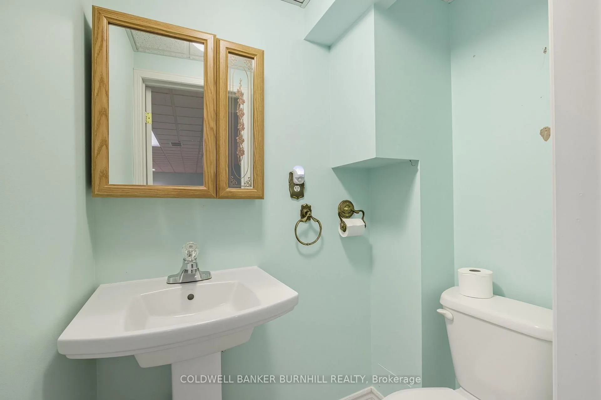 Photo 30 of 39 Twentyplace Boulevard, Hamilton, Twenty Place — HOMEH