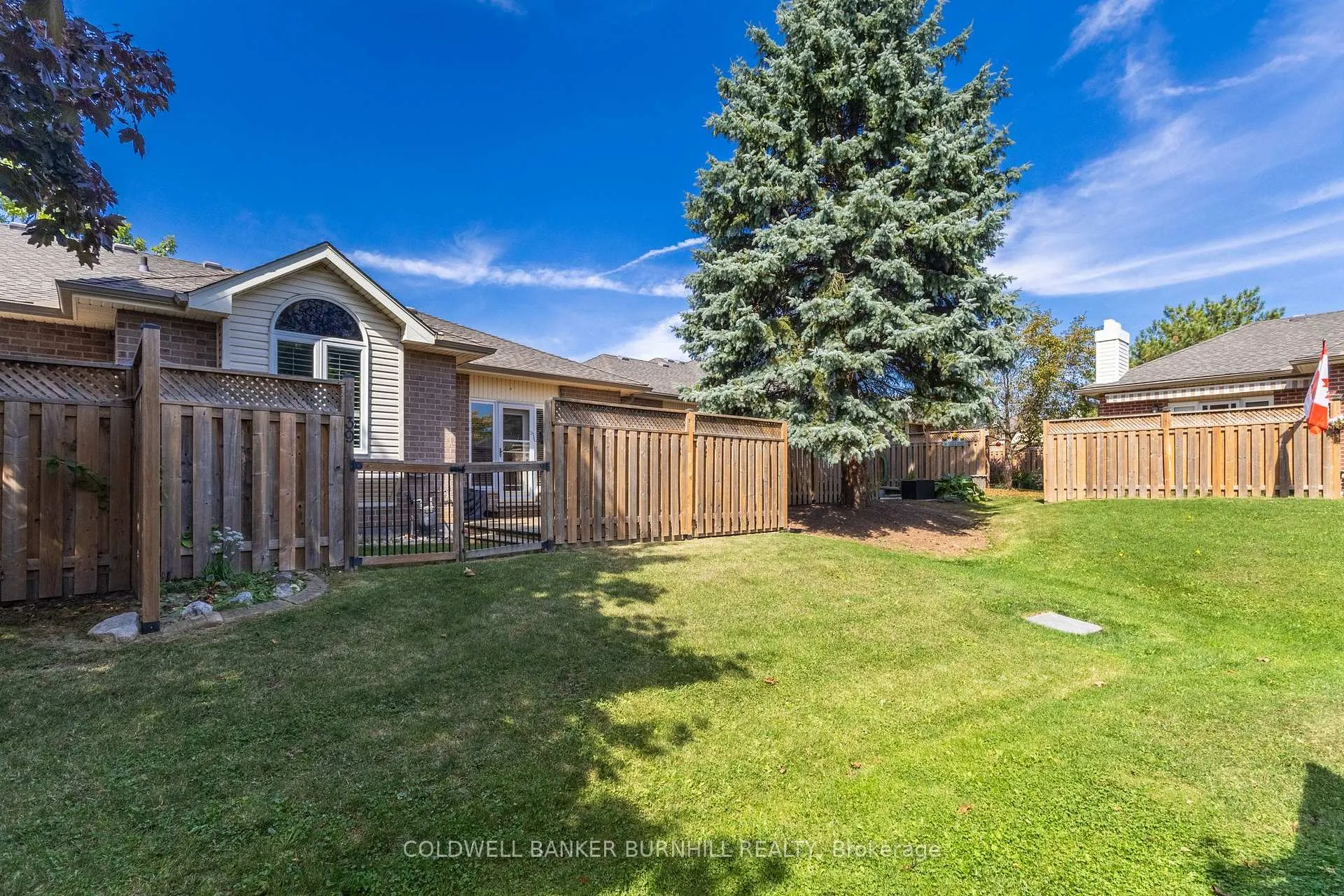 Photo 32 of 39 Twentyplace Boulevard, Hamilton, Twenty Place — HOMEH