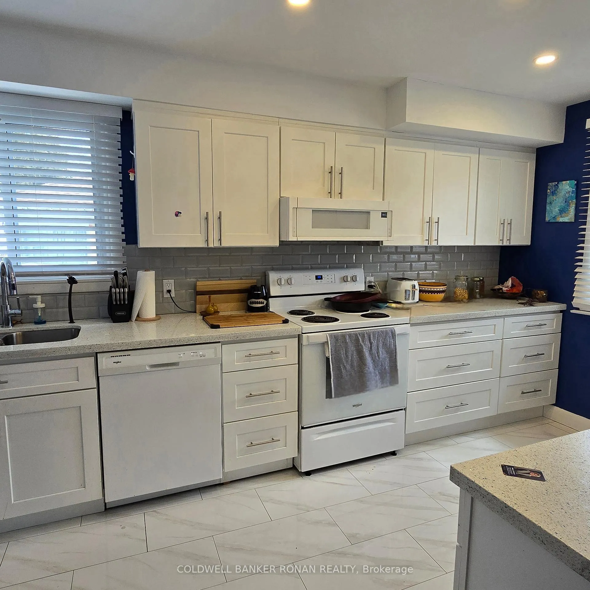 Photo 2 of 44 Elm Street, New Tecumseth, Alliston — HOMEH