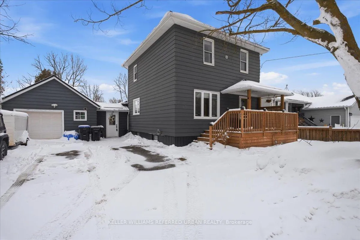 Front of 5304 County Rd 9