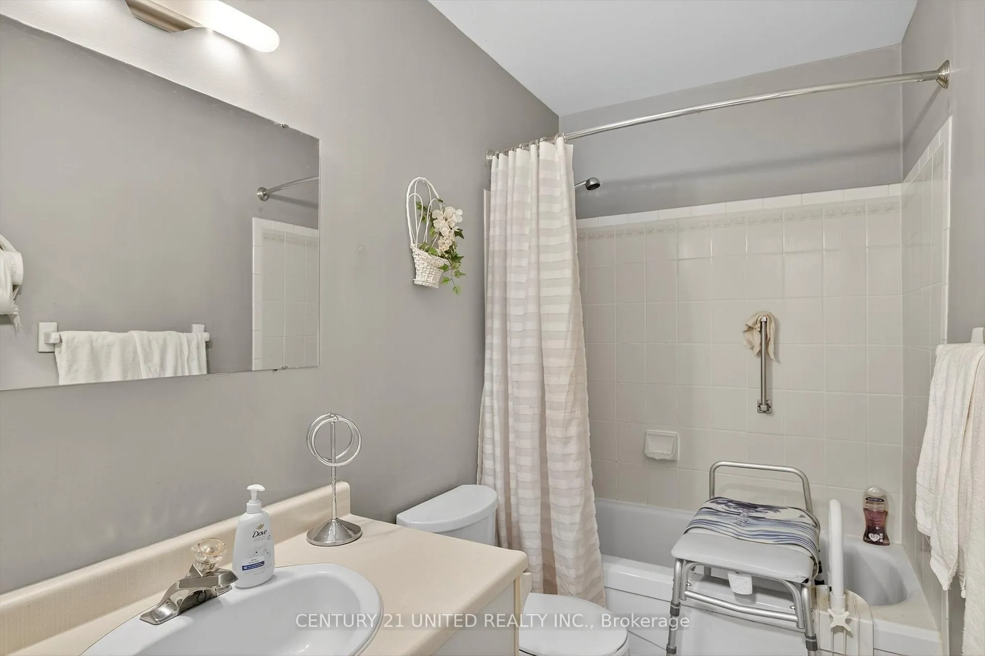 Photo 21 of Unit 303, 2020 Mapleridge Drive, Peterborough, Monaghan Ward 2 — HOMEH
