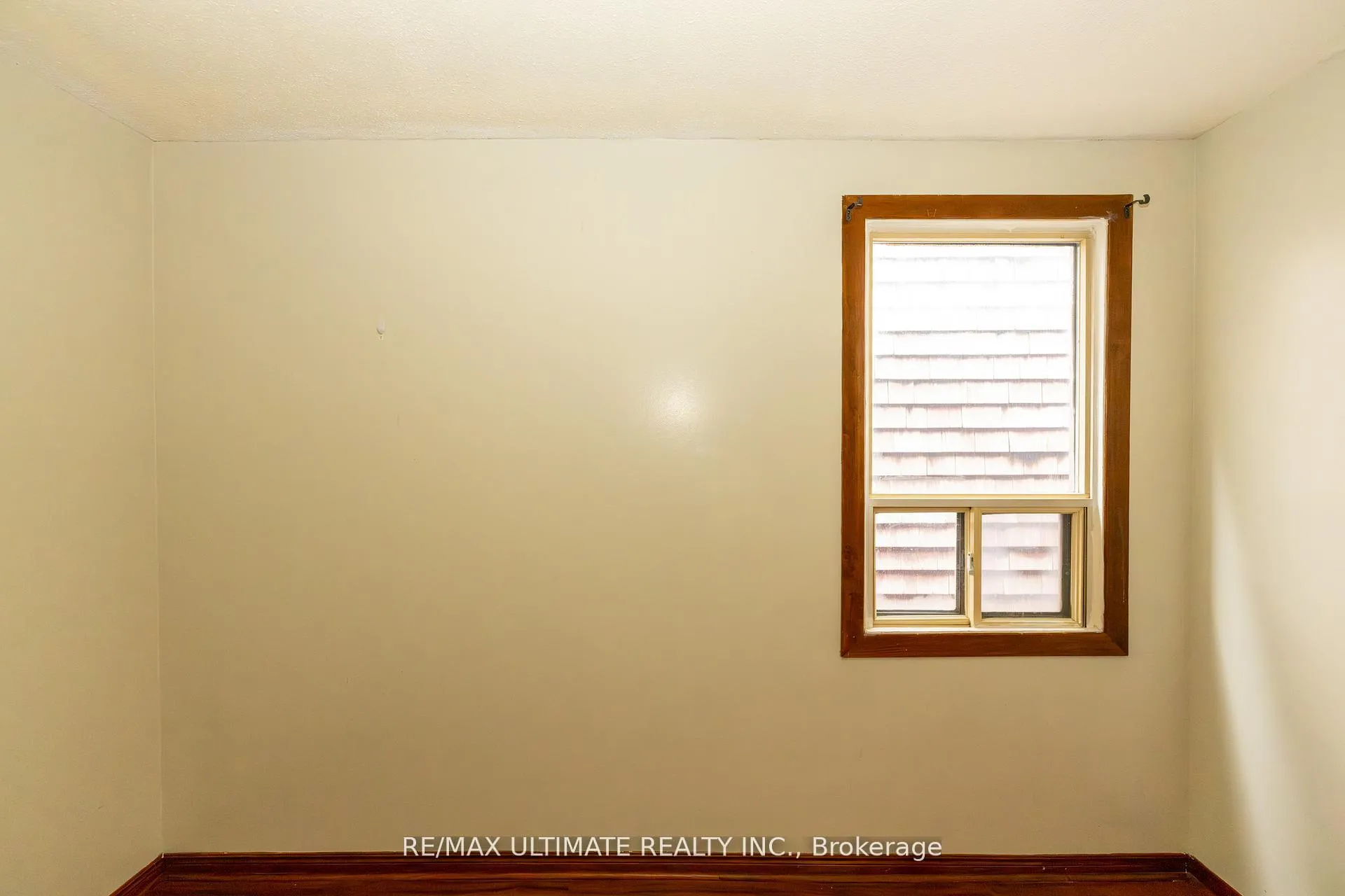 Photo 17 of 120 Rosethorn Avenue W, Toronto, Weston-Pellam Park — HOMEH