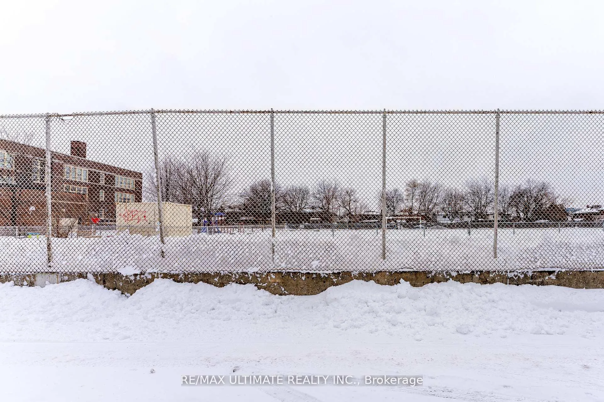 Photo 31 of 120 Rosethorn Avenue W, Toronto, Weston-Pellam Park — HOMEH
