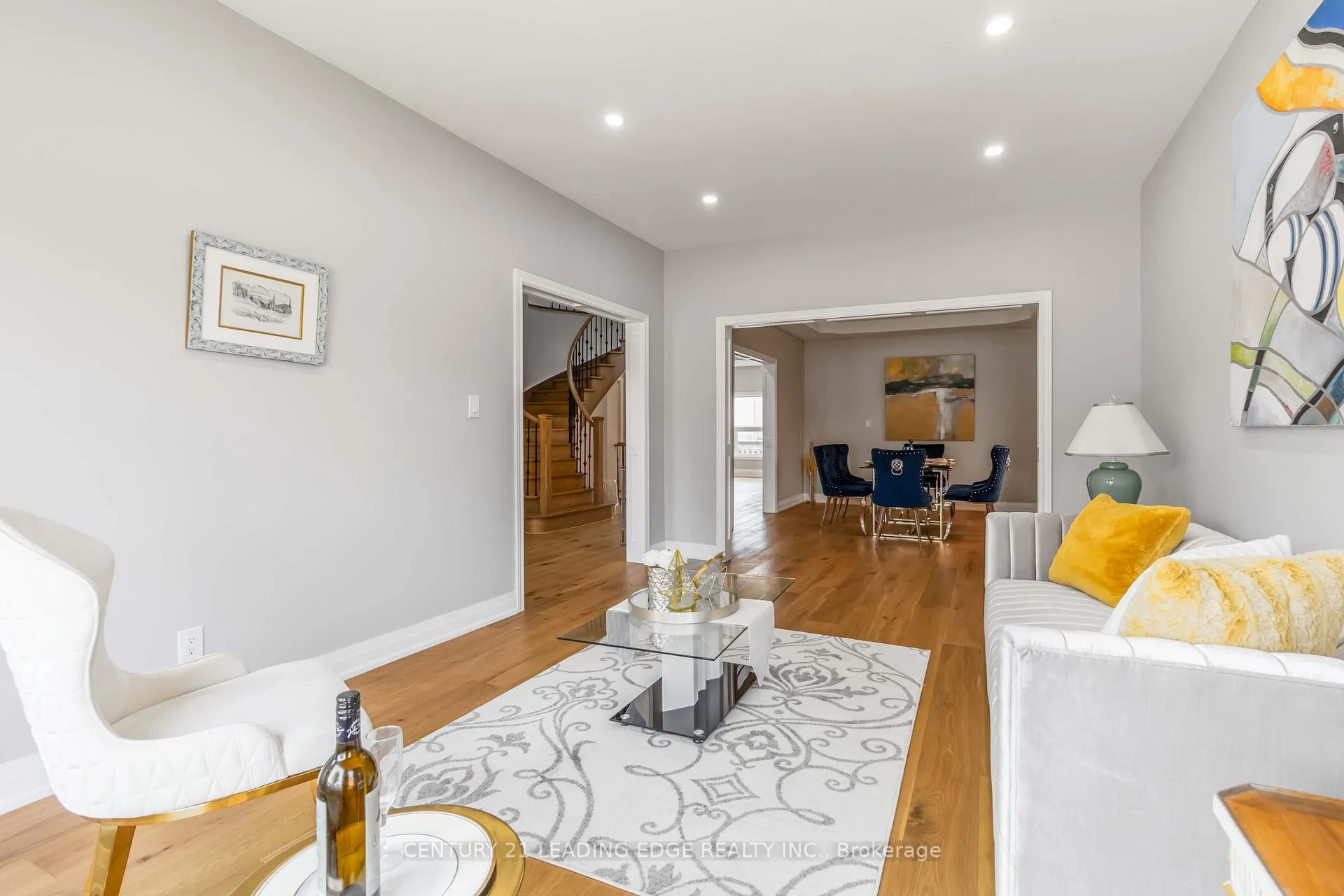Photo 6 of 286 Fernforest Drive, Brampton, Sandringham-Wellington — HOMEH