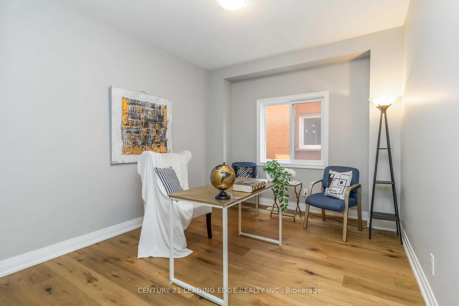 Photo 10 of 286 Fernforest Drive, Brampton, Sandringham-Wellington — HOMEH