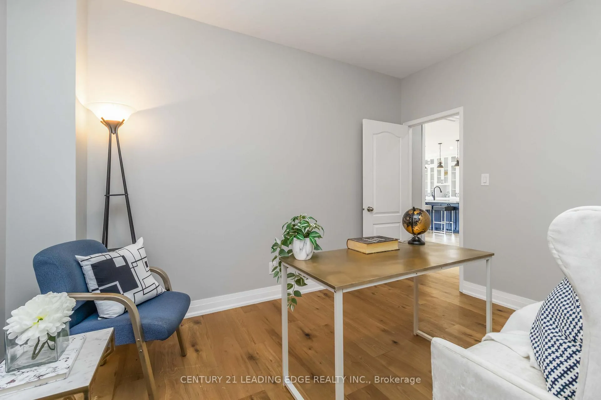 Photo 11 of 286 Fernforest Drive, Brampton, Sandringham-Wellington — HOMEH