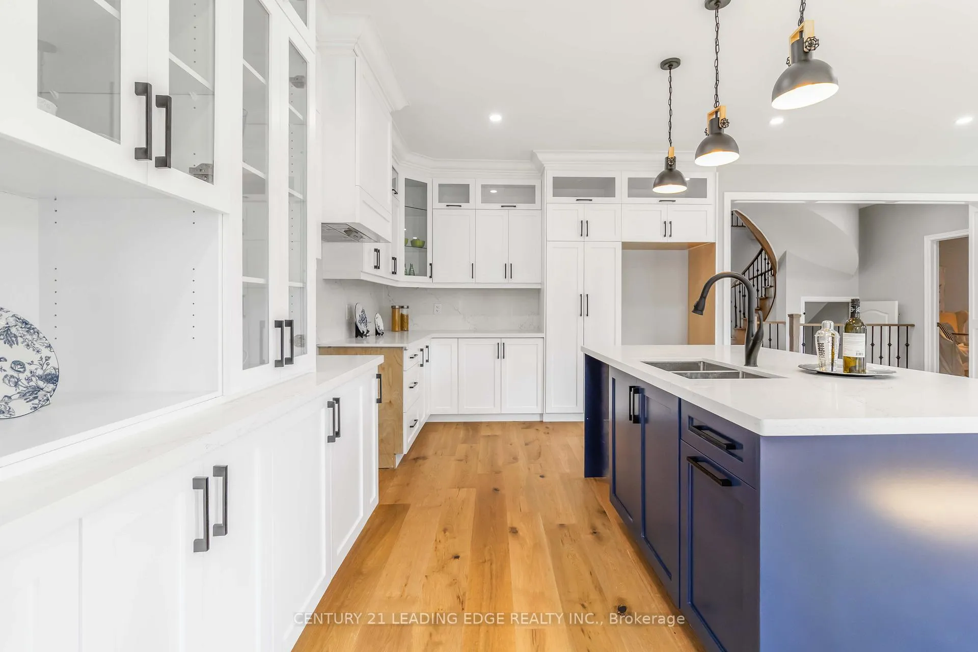 Photo 16 of 286 Fernforest Drive, Brampton, Sandringham-Wellington — HOMEH