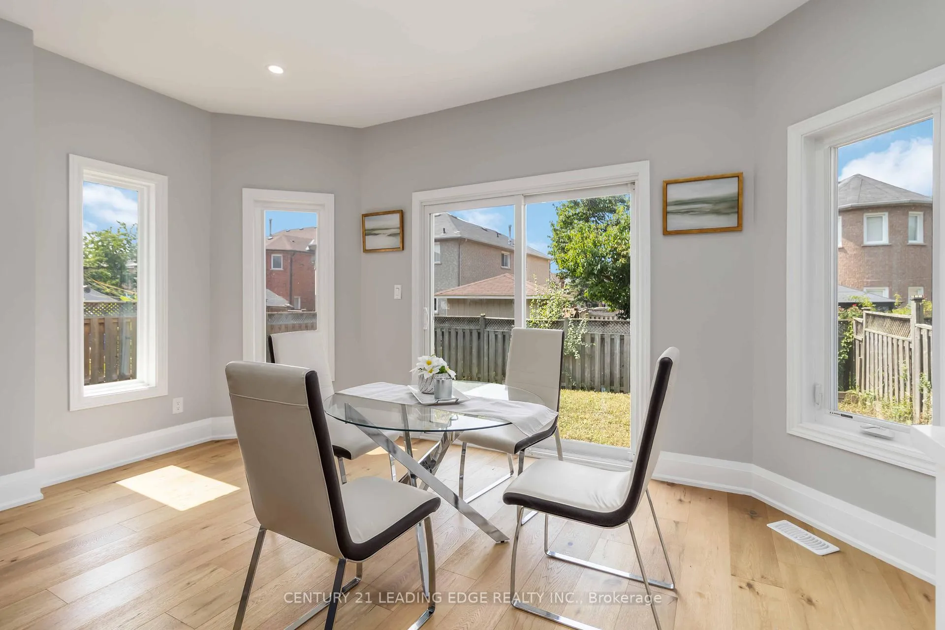 Photo 17 of 286 Fernforest Drive, Brampton, Sandringham-Wellington — HOMEH