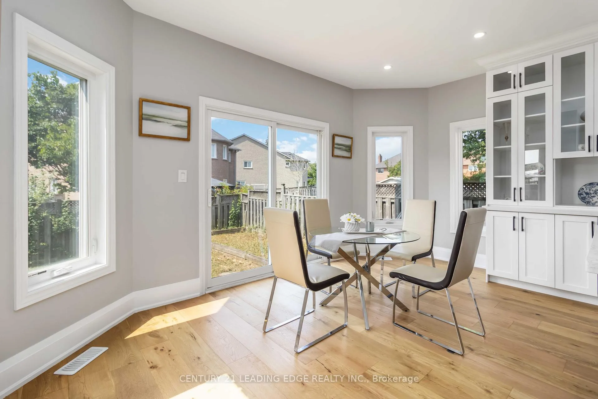 Photo 18 of 286 Fernforest Drive, Brampton, Sandringham-Wellington — HOMEH