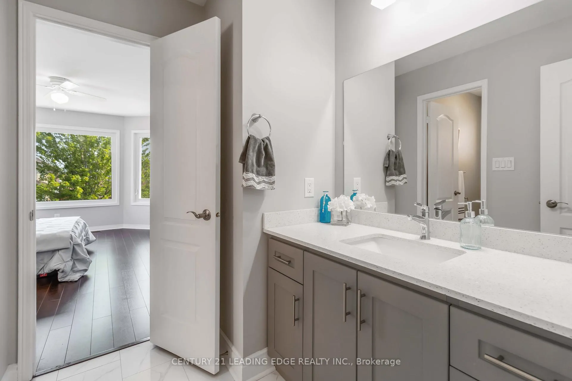 Photo 32 of 286 Fernforest Drive, Brampton, Sandringham-Wellington — HOMEH