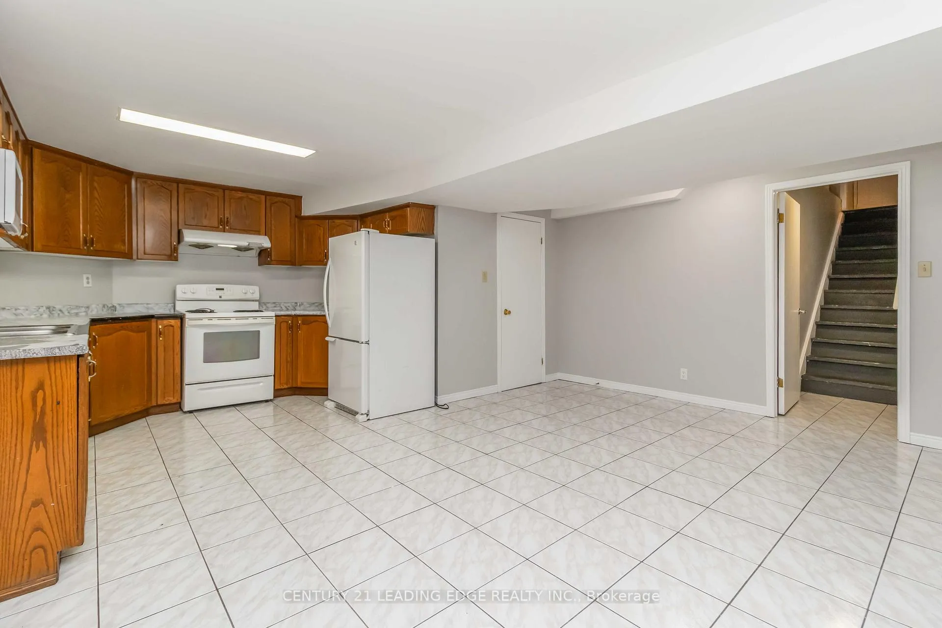 Photo 38 of 286 Fernforest Drive, Brampton, Sandringham-Wellington — HOMEH