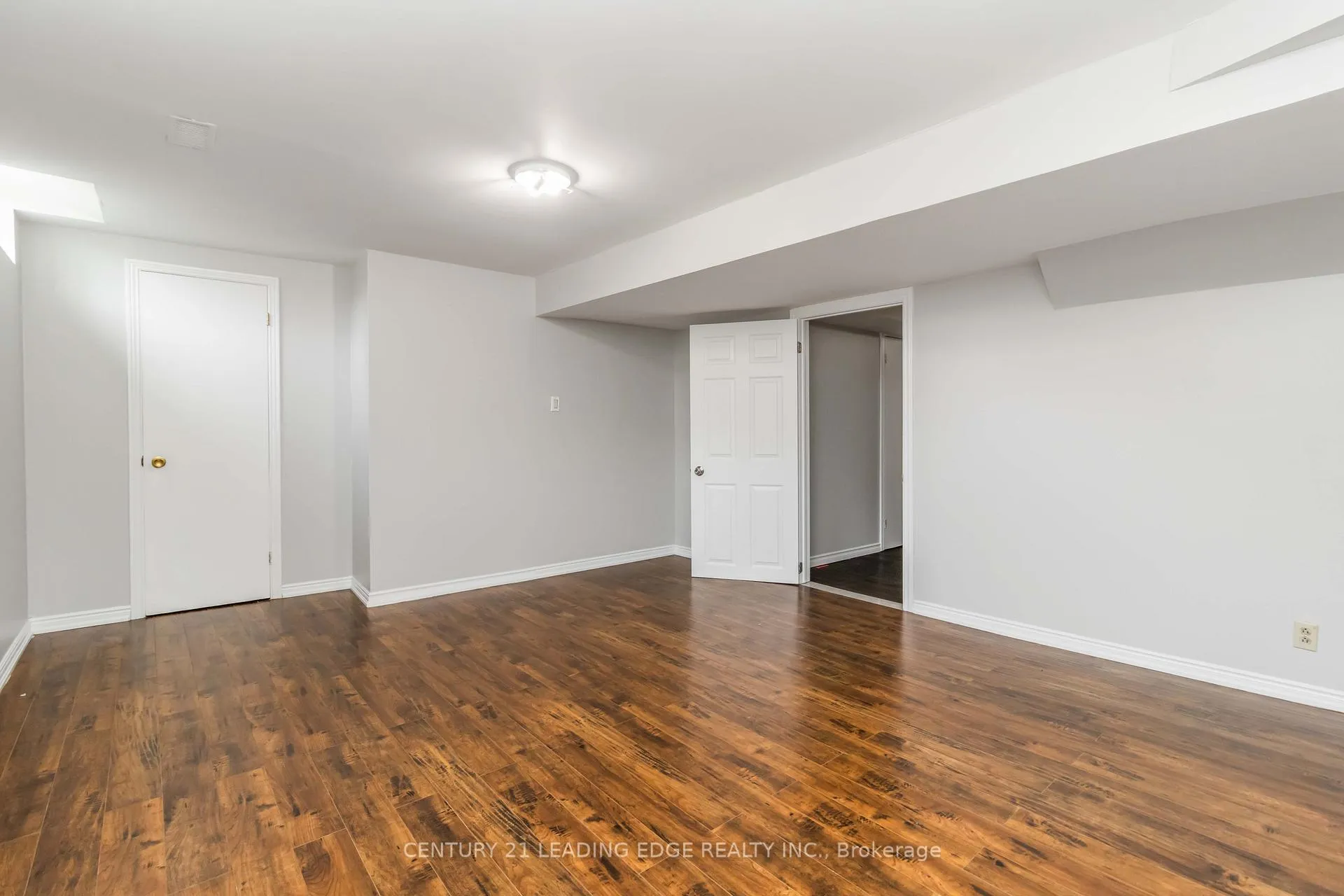 Photo 39 of 286 Fernforest Drive, Brampton, Sandringham-Wellington — HOMEH