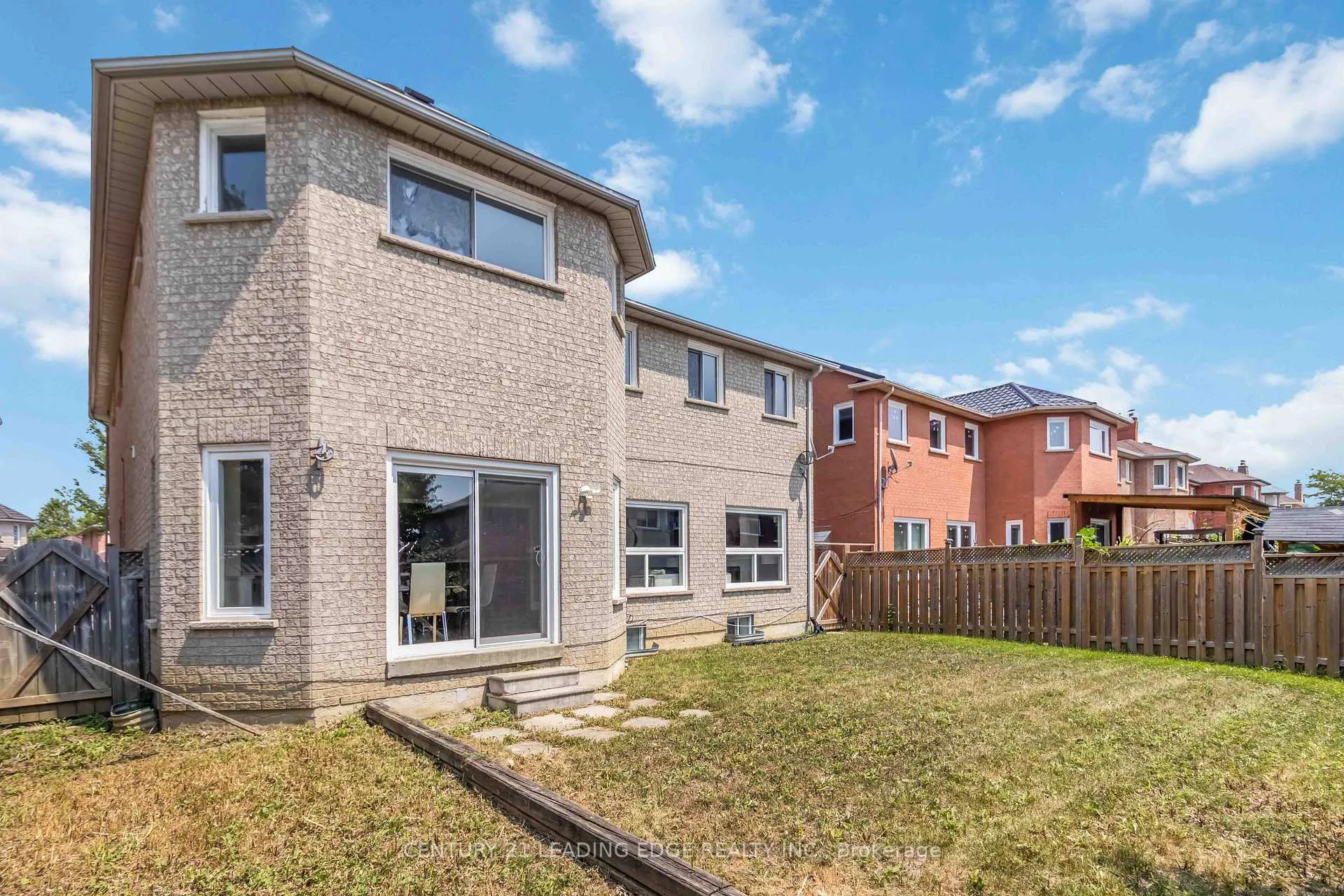 Photo 49 of 286 Fernforest Drive, Brampton, Sandringham-Wellington — HOMEH