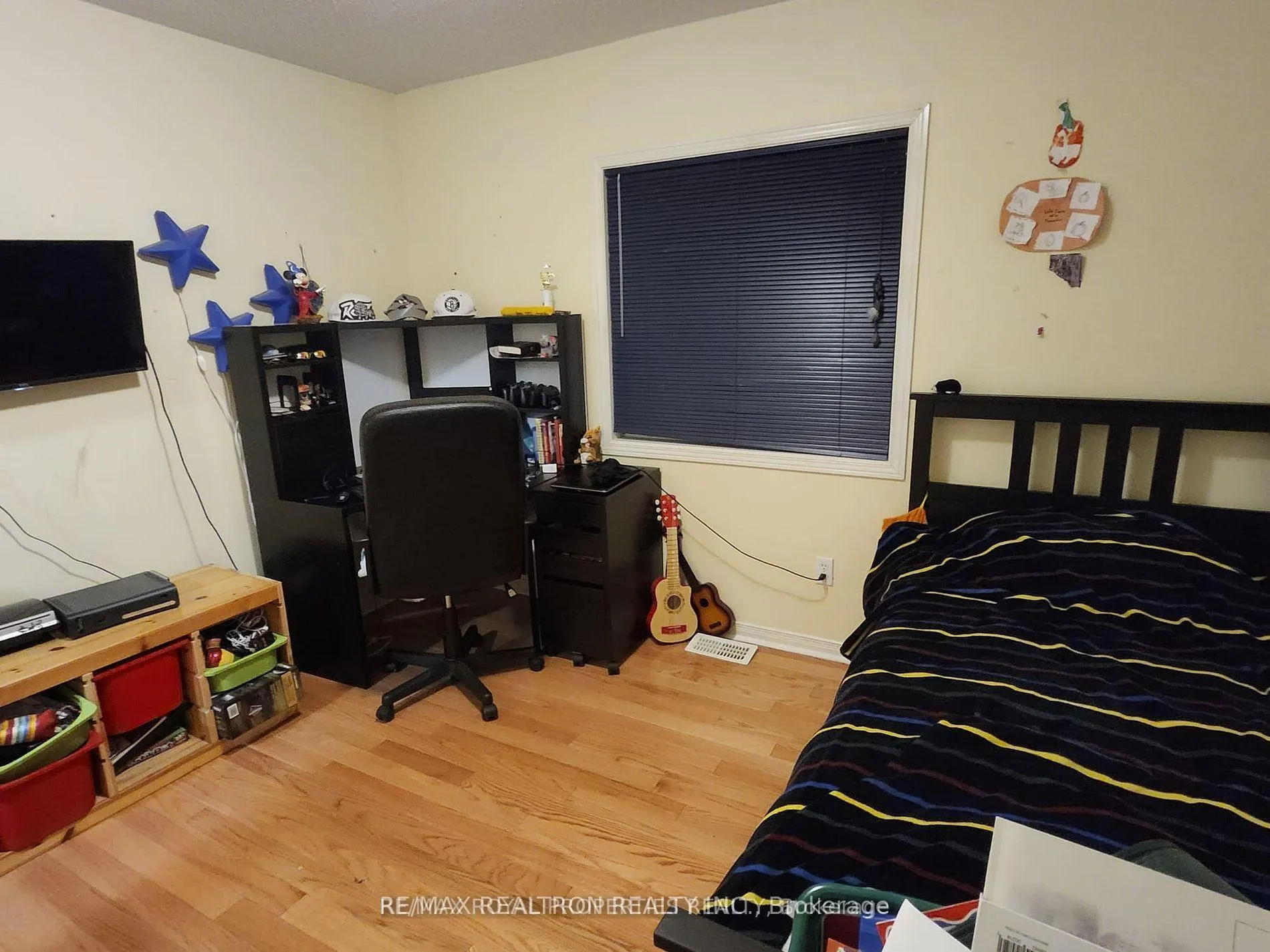 Photo 11 of Unit Main & 2nd Floor, 22 Grape Trail, Brampton, Fletcher's Meadow — HOMEH