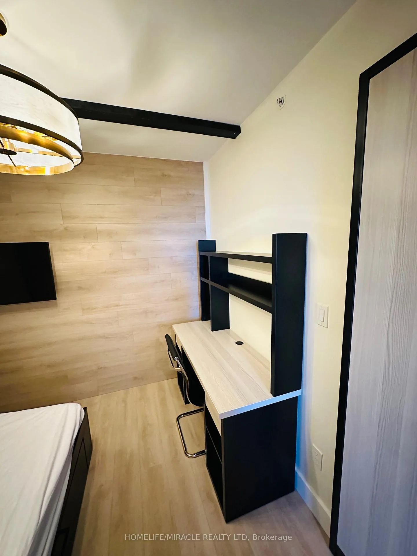 Photo 12 of Unit 2226, 145 Columbia Street W, Waterloo — HOMEH