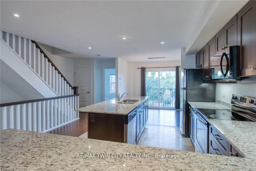 Photo 12 of 43 Woolwich Street, Kitchener — HOMEH