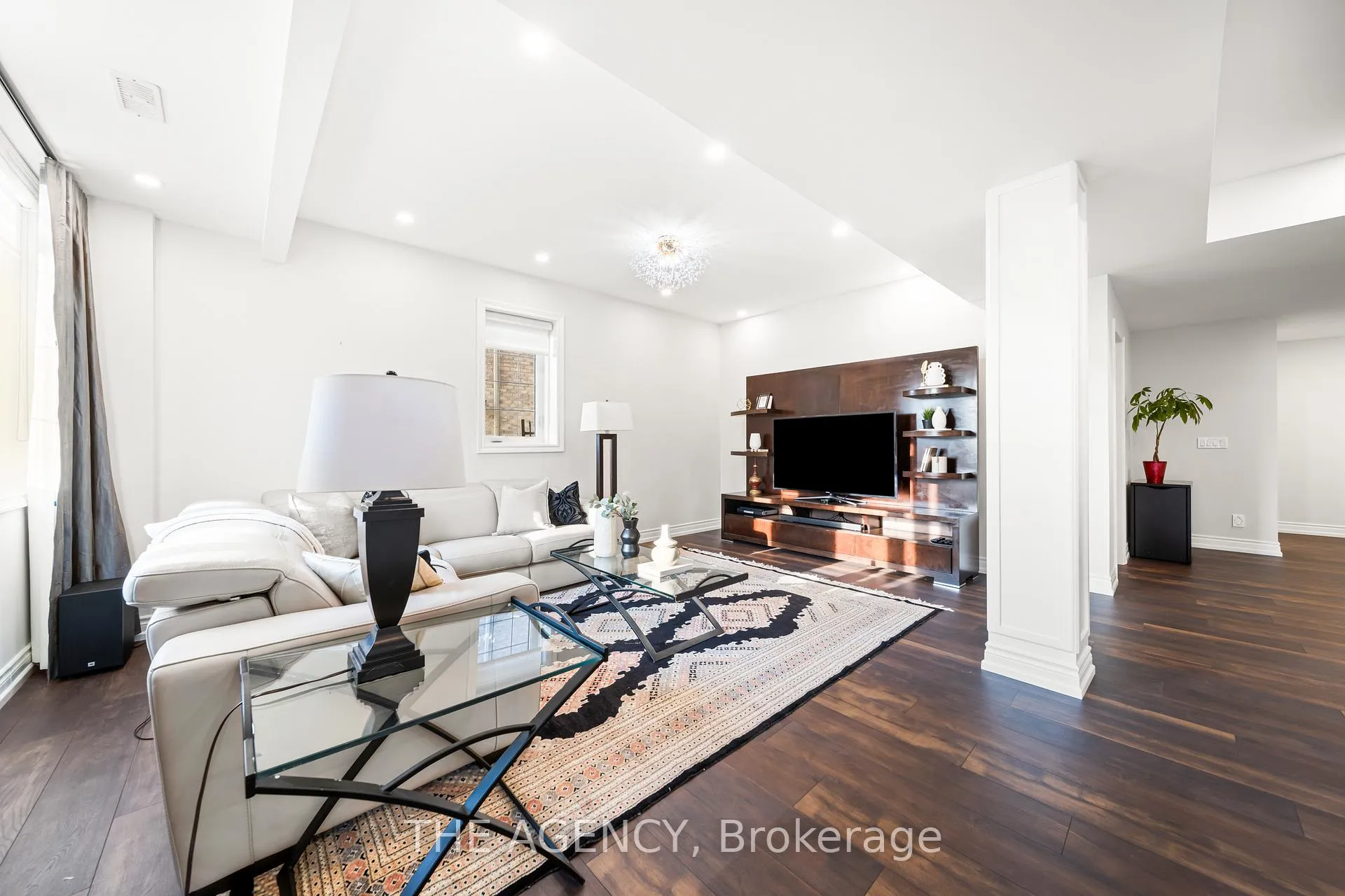 Photo 32 of 28 Chuck Ormsby Crescent, King, King City — HOMEH