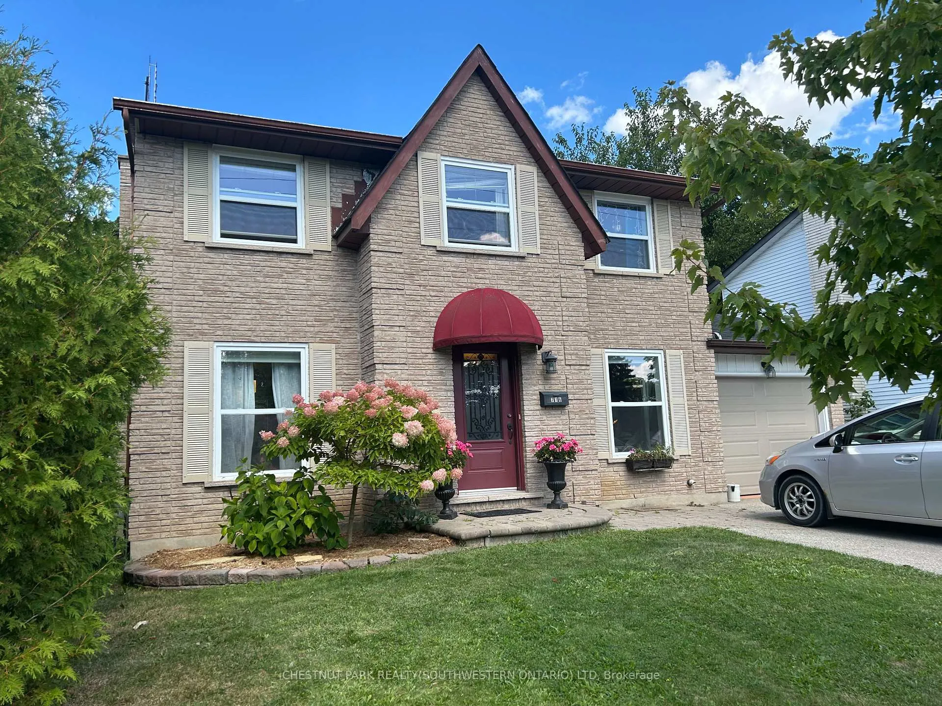 Photo 3 of 776 Scottsdale Drive, Guelph, Kortright West — HOMEH