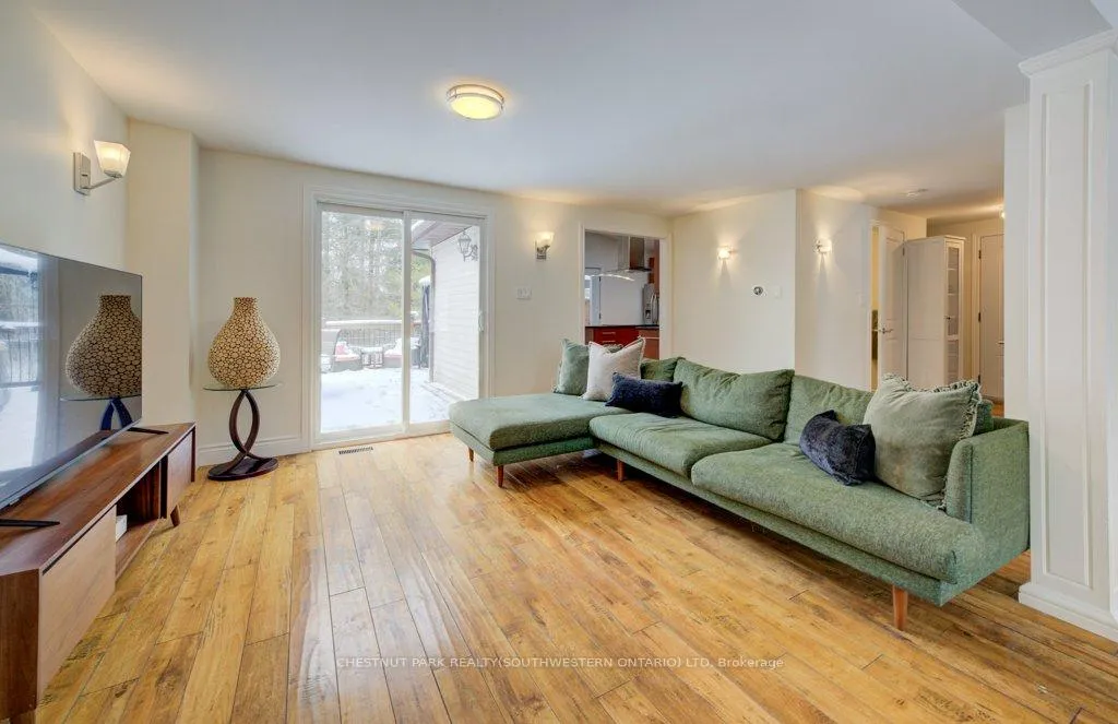 Photo 8 of 776 Scottsdale Drive, Guelph, Kortright West — HOMEH