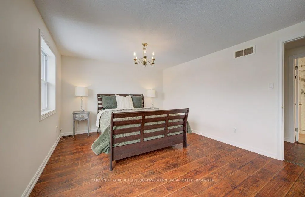 Photo 22 of 776 Scottsdale Drive, Guelph, Kortright West — HOMEH