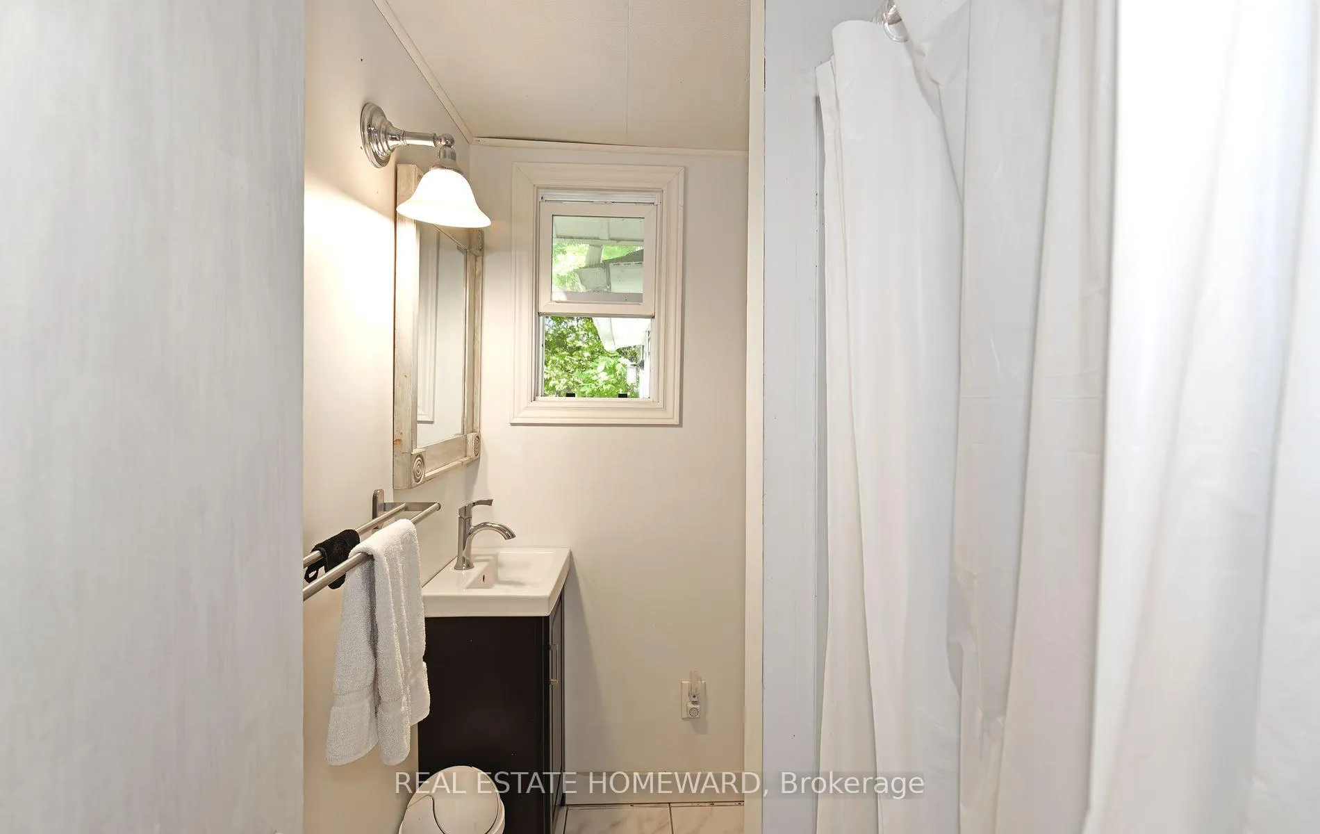 Photo 10 of 260 South Shores Road, Wollaston — HOMEH