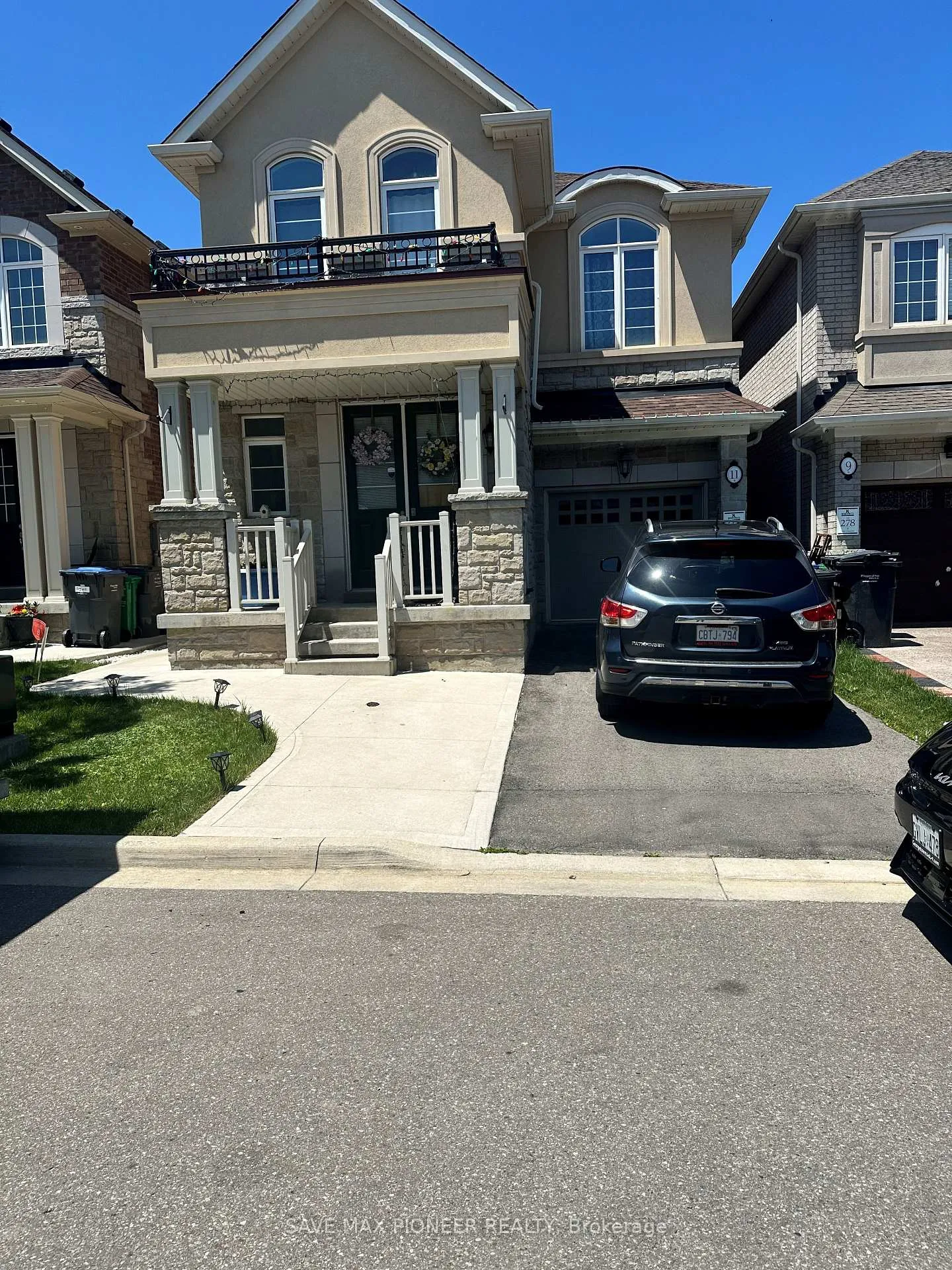 Front of 11 Ivor Crescent N