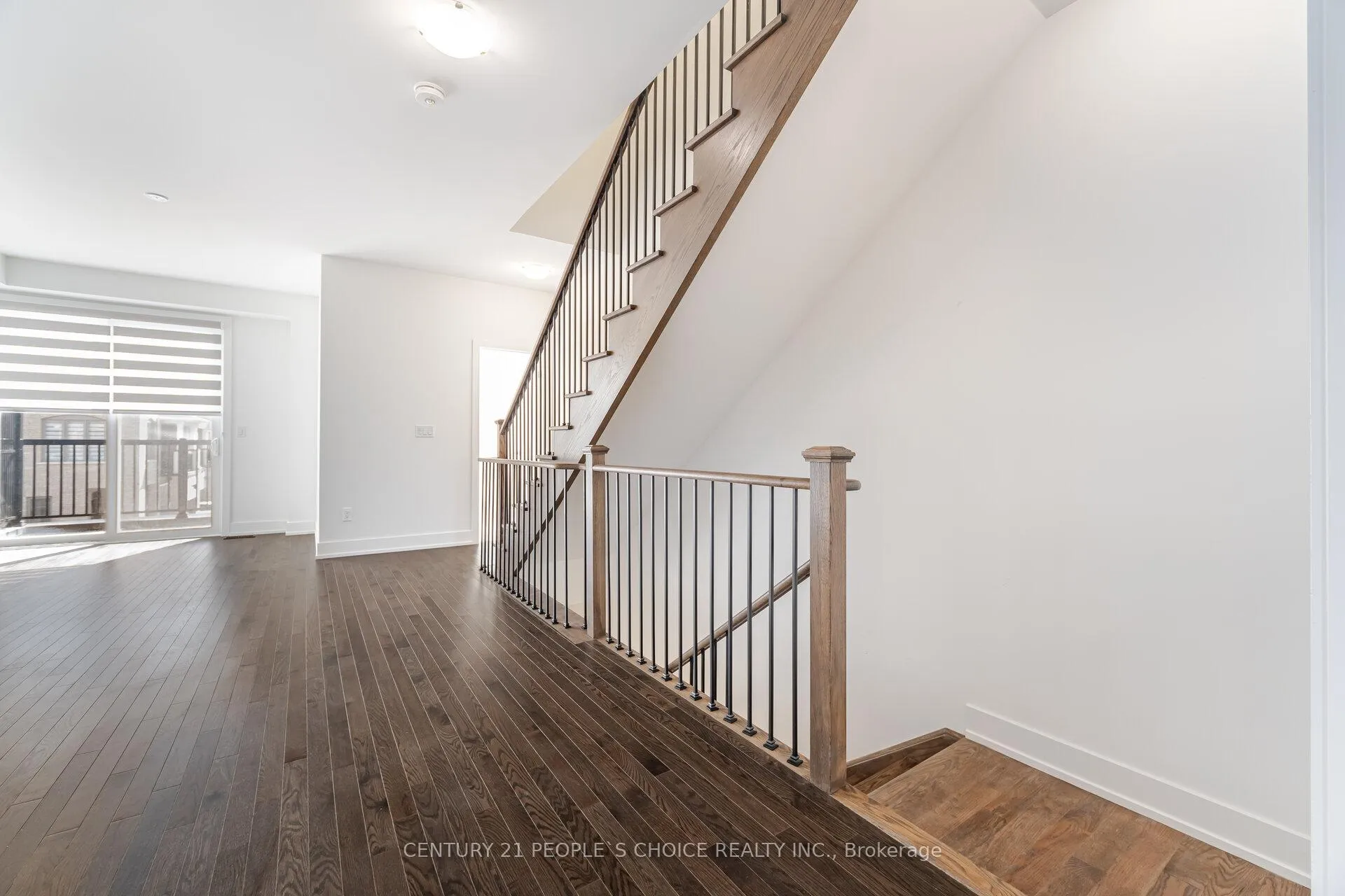 Photo 10 of 36 Waterside Way, Whitby, Port Whitby — HOMEH