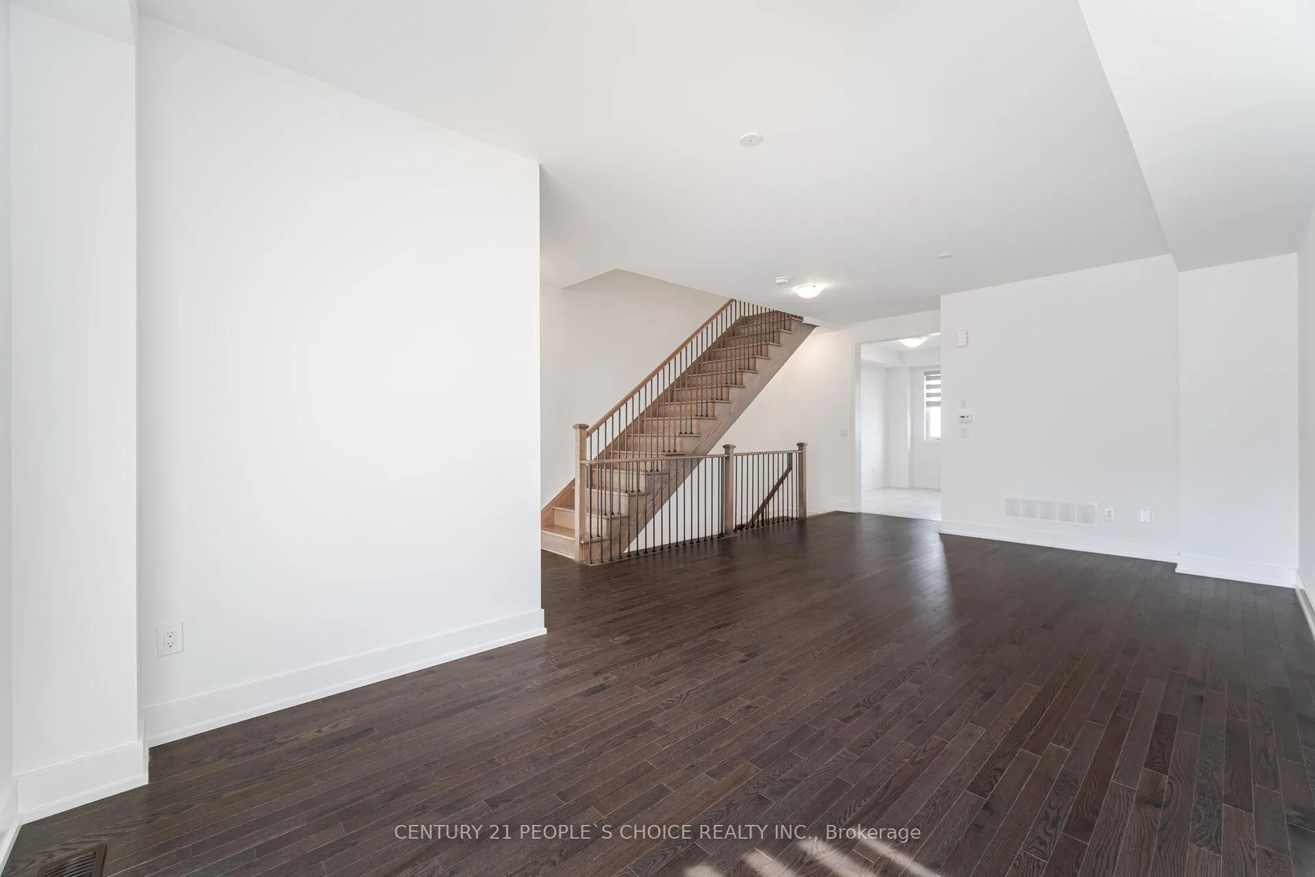 Photo 12 of 36 Waterside Way, Whitby, Port Whitby — HOMEH