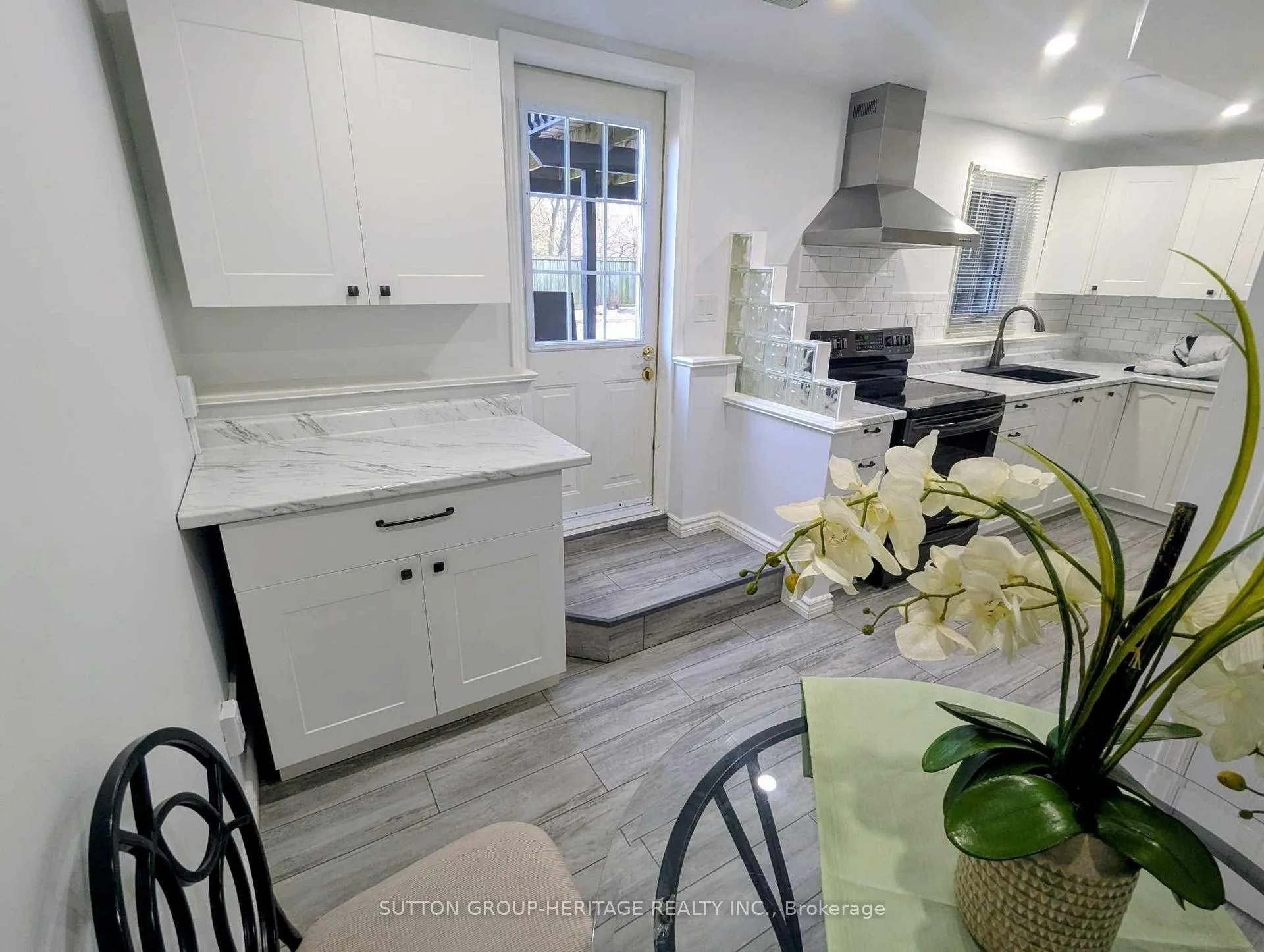 Photo 2 of Unit Bsmt, 3 Dale Park Drive, Clarington, Courtice — HOMEH