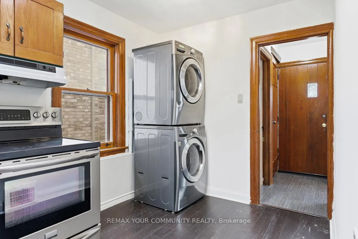 Photo 6 of Unit ENTIRE, 71 Lesmount Avenue, Toronto, Danforth Village-East York — HOMEH